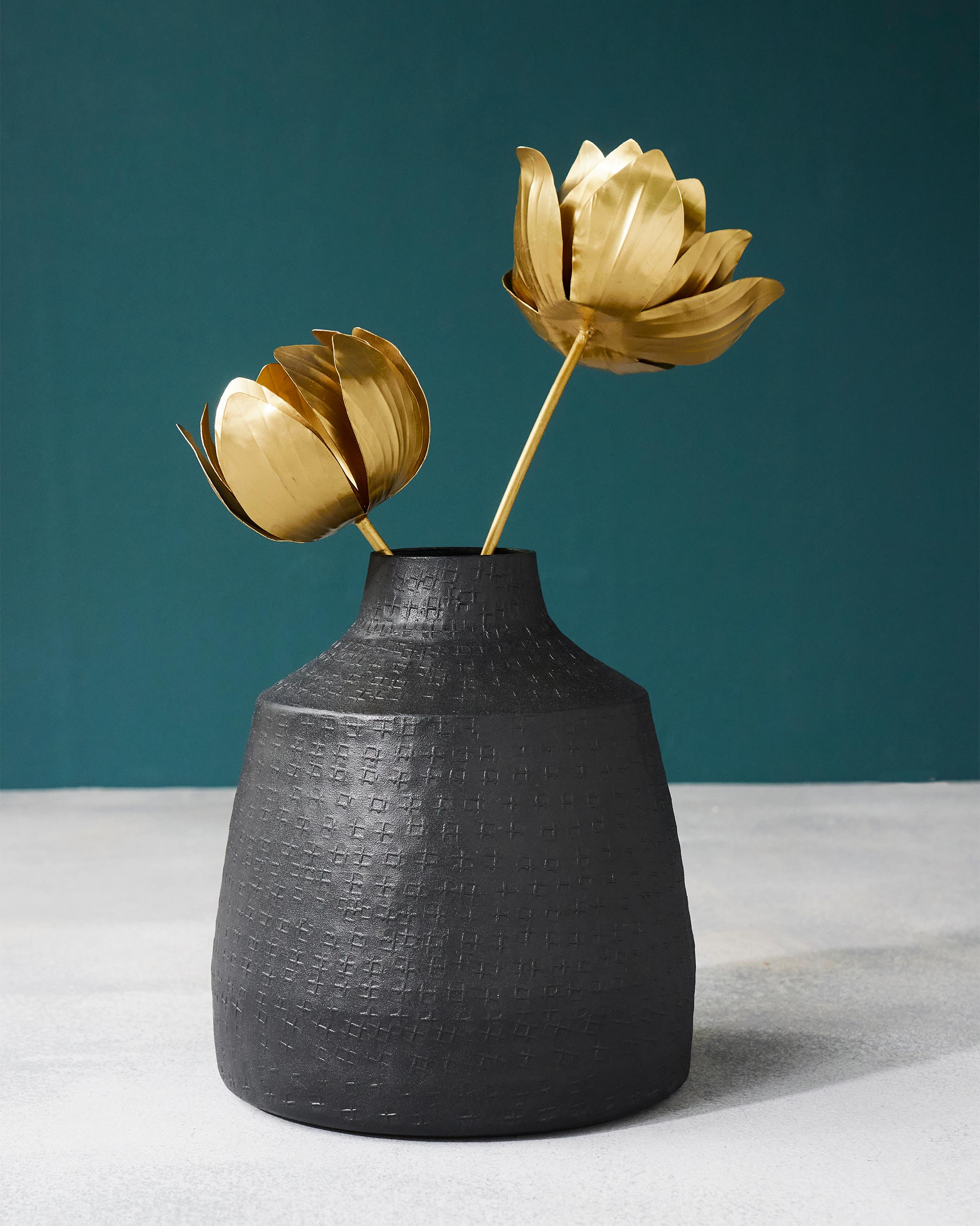 Dhaara Vase - TSSxNB