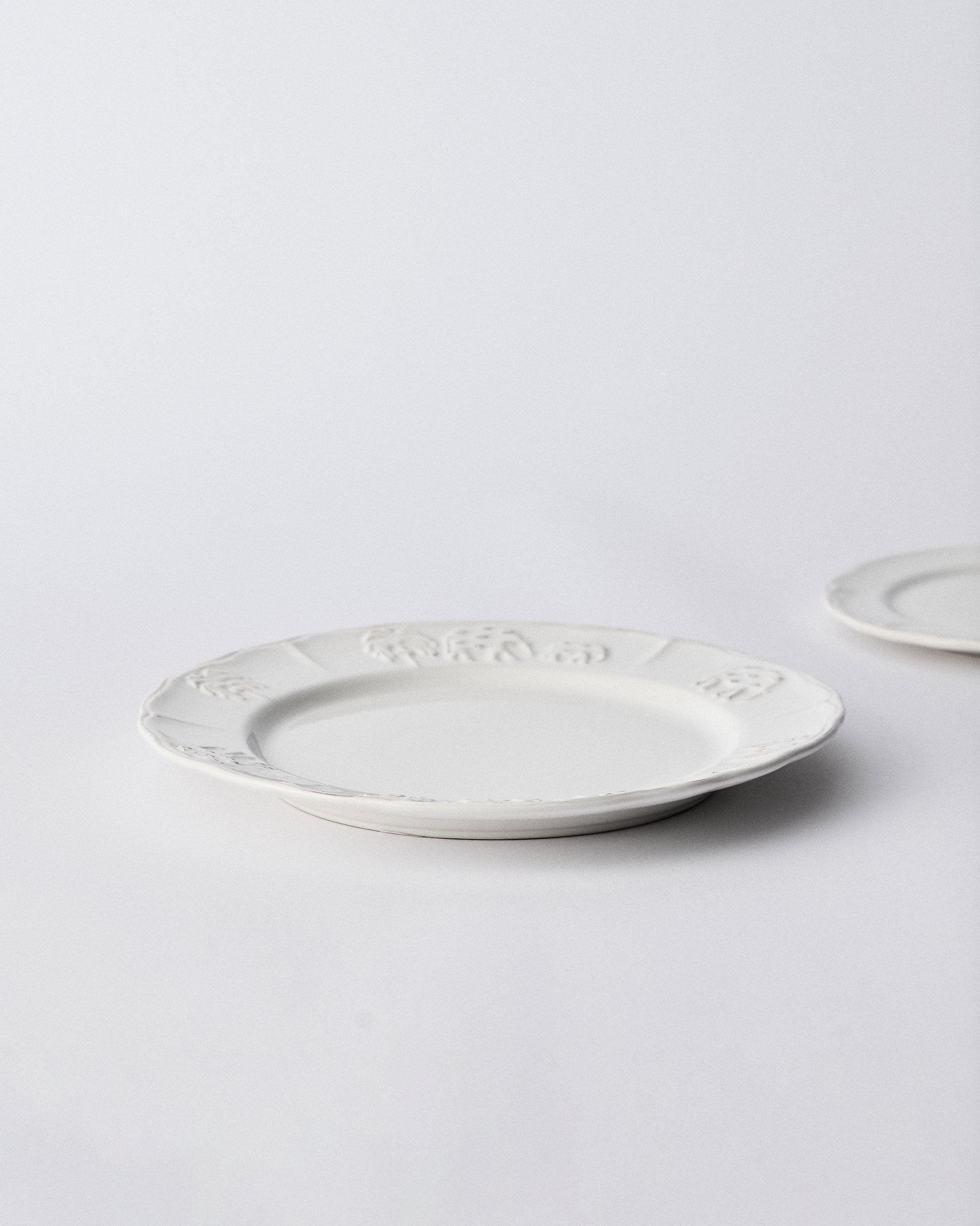 Ele Palm Dinner Plate