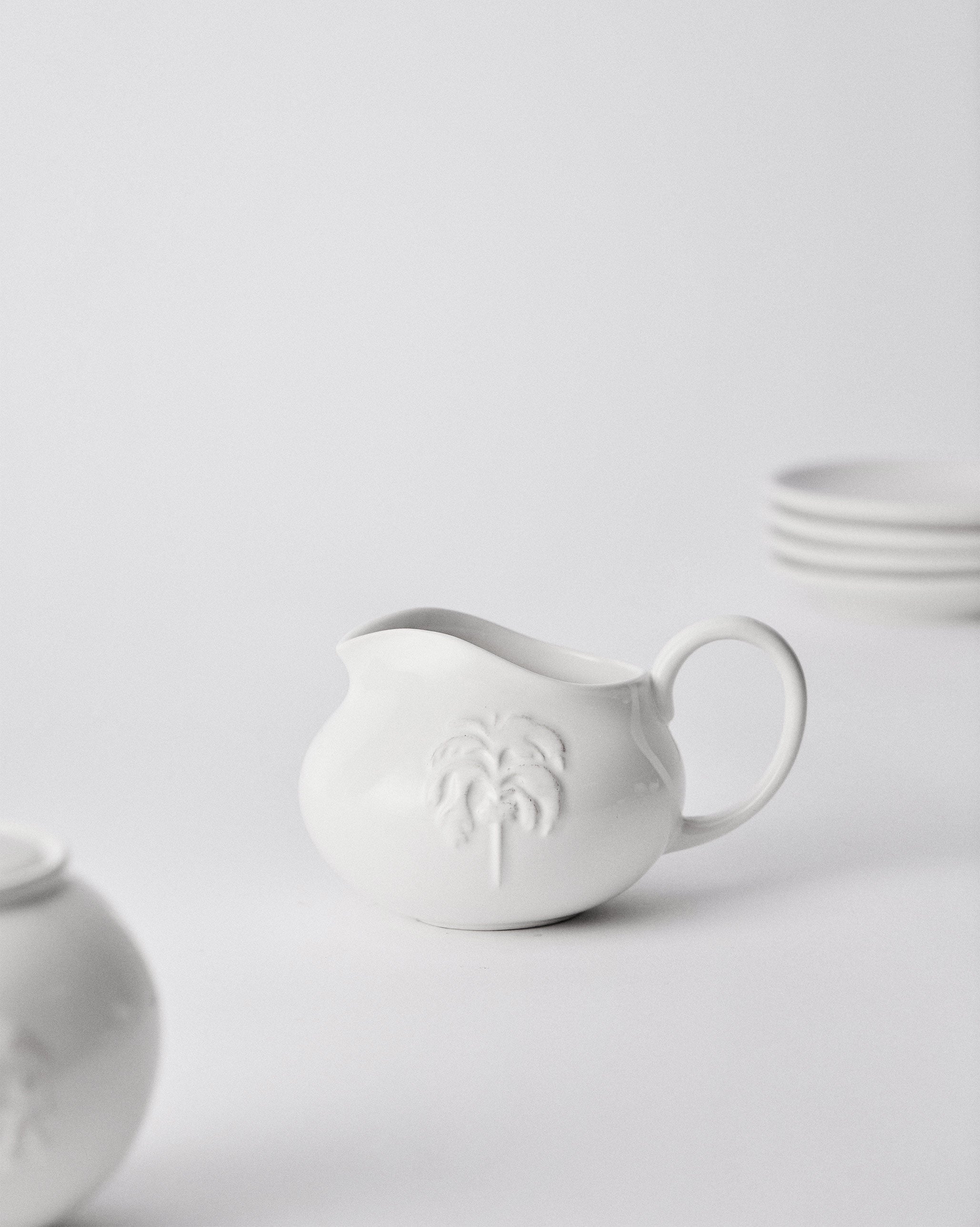 Ele Palm Creamer