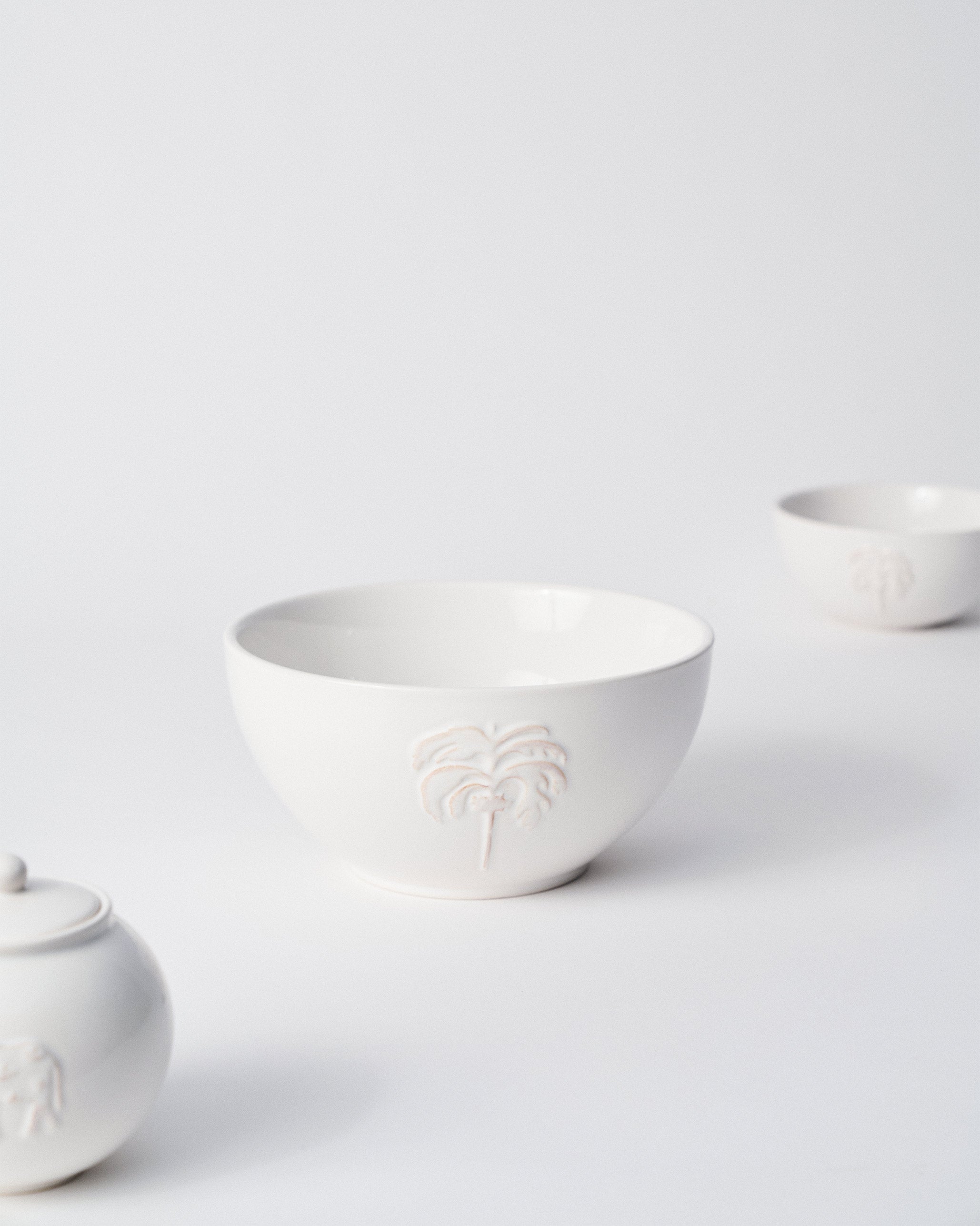 Ele Palm Serving Bowl