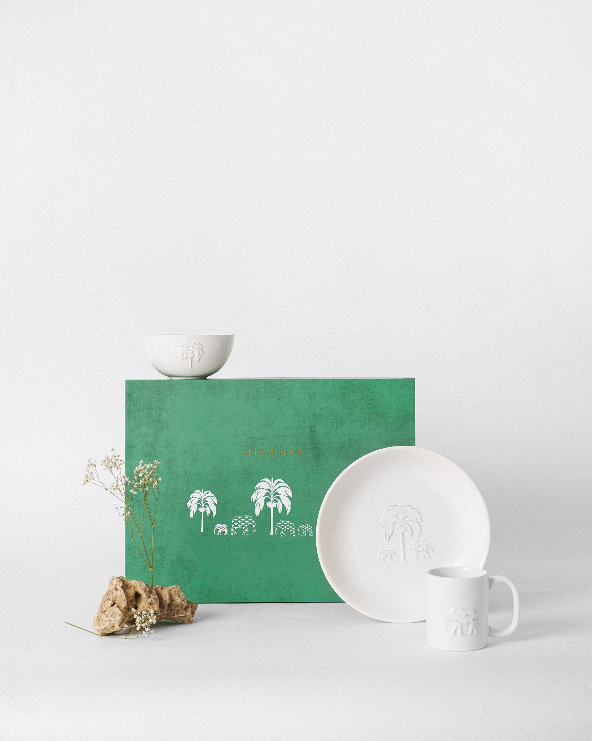 Ele Palm Breakfast Set