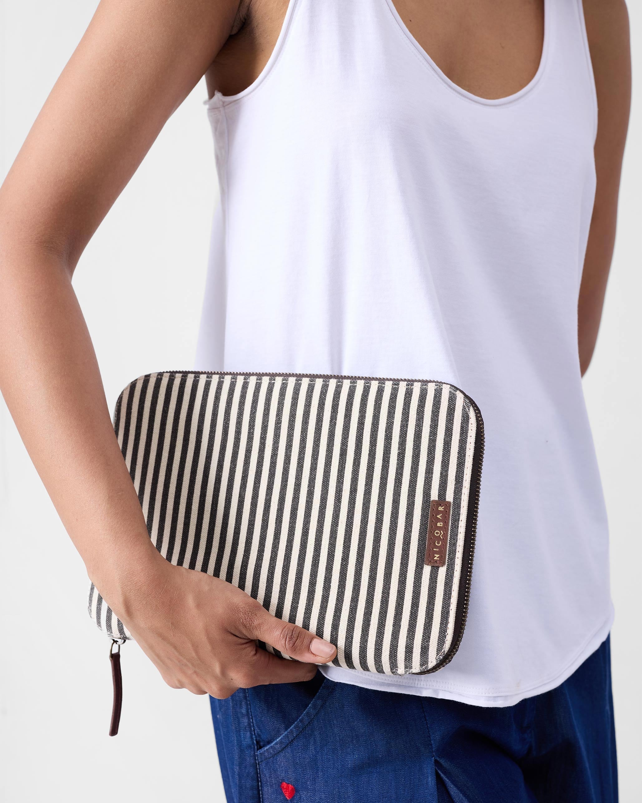 Tora Tech Organiser - Charcoal Stripes