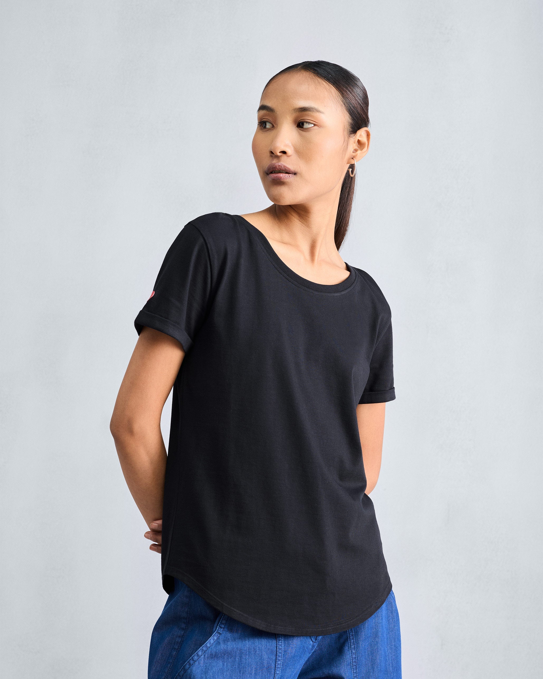 Basic T-Shirt - Black