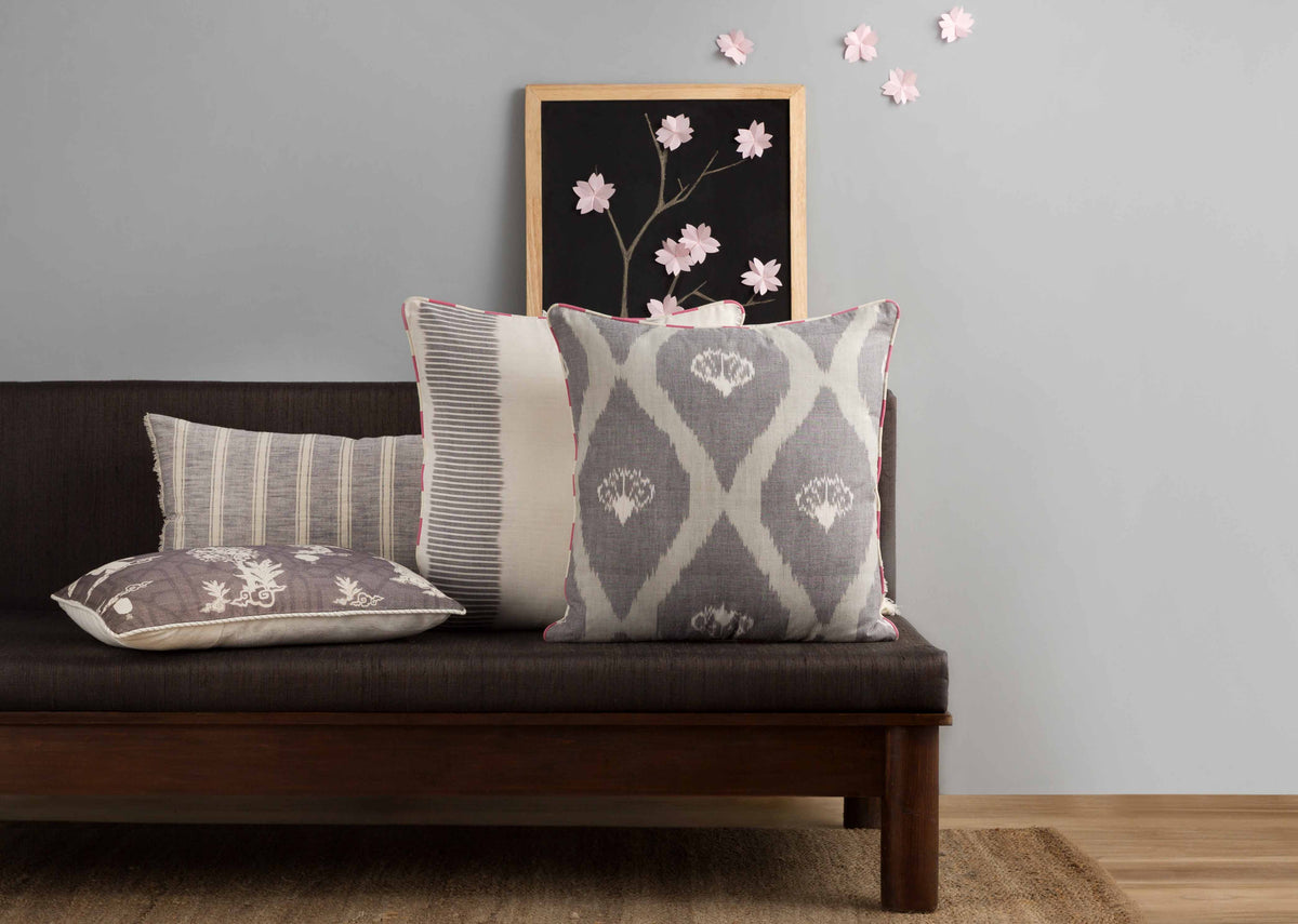 Kemuri Fan Cushion Cover