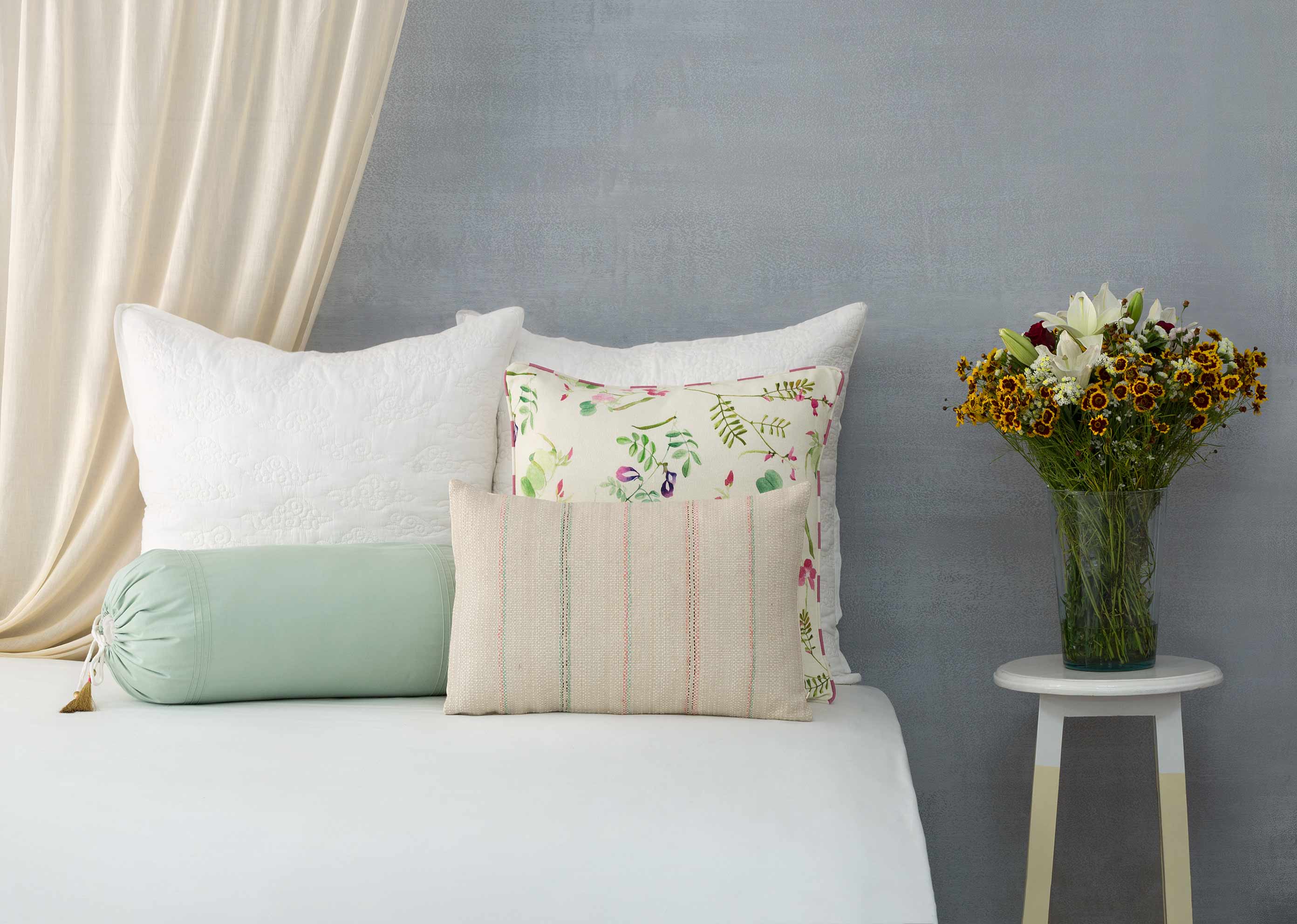 Nodoka Lumbar Pillow Cover