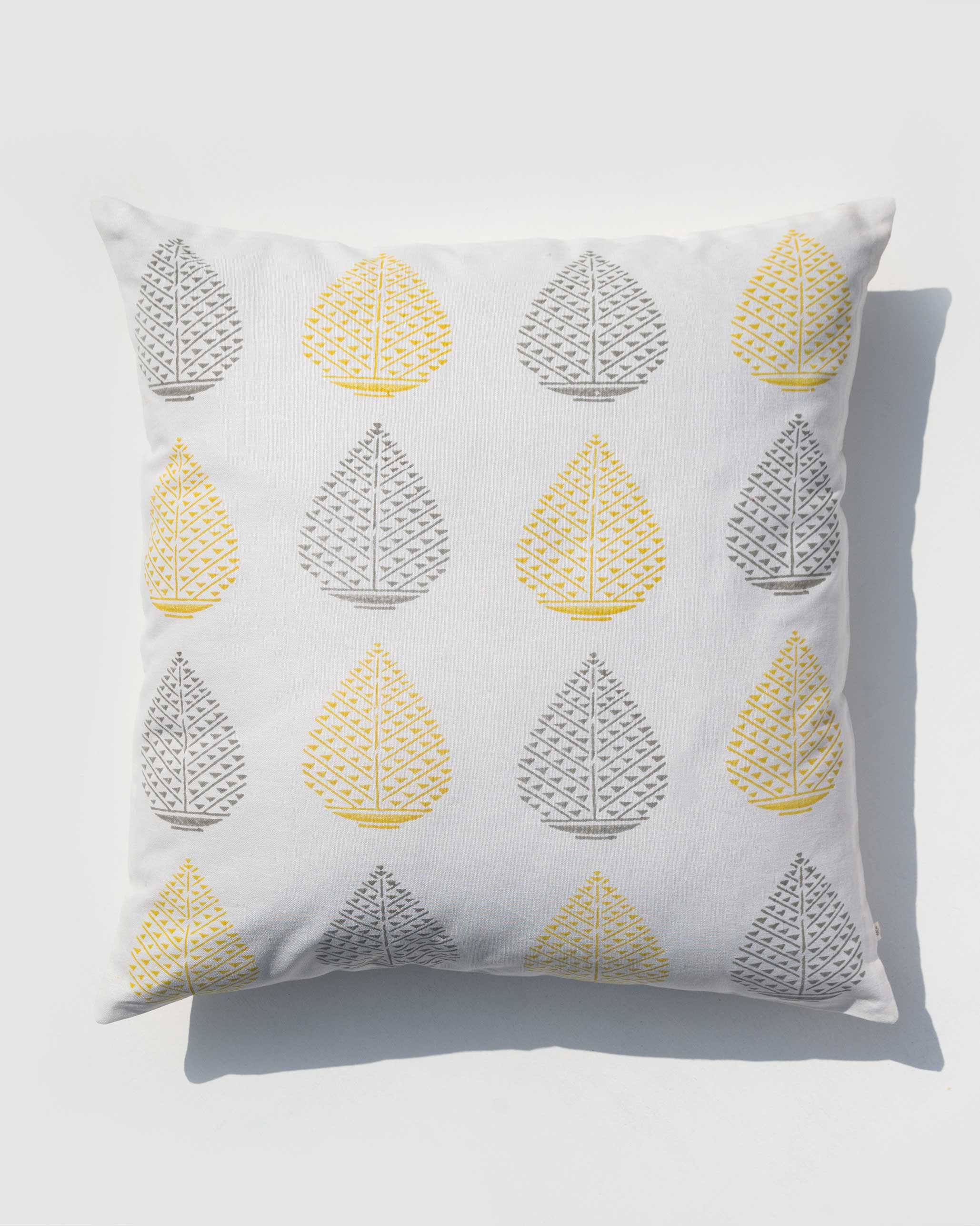 Roselle Buta Cushion Cover