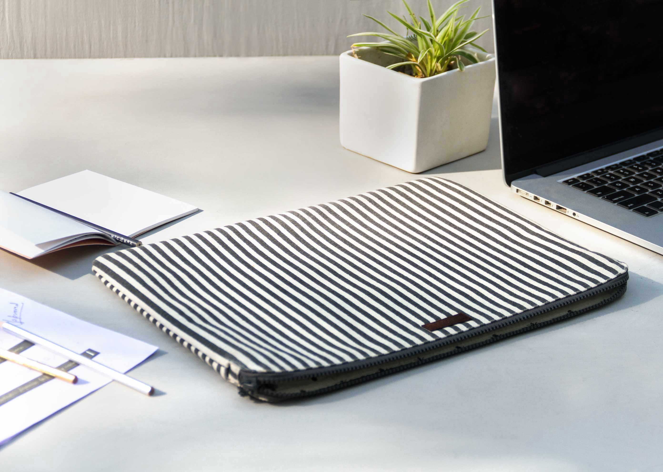 Berber Laptop Sleeve - 15