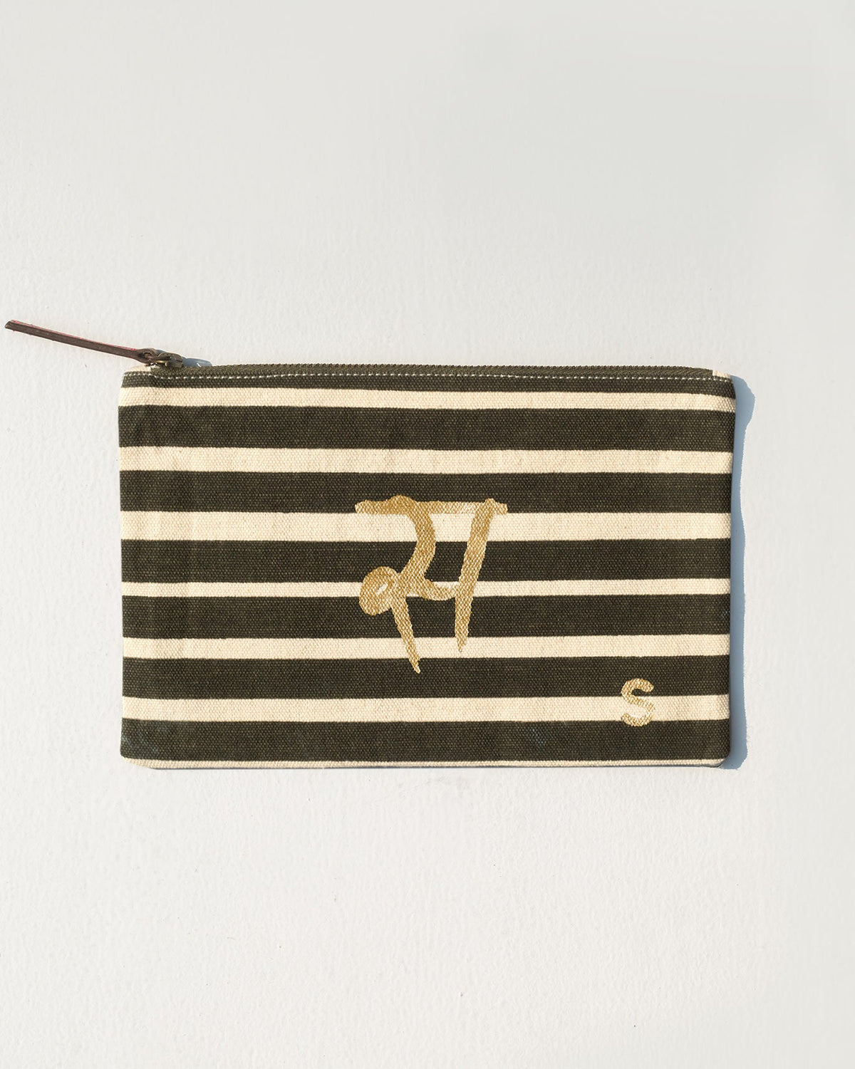 Alphabet S Pouch