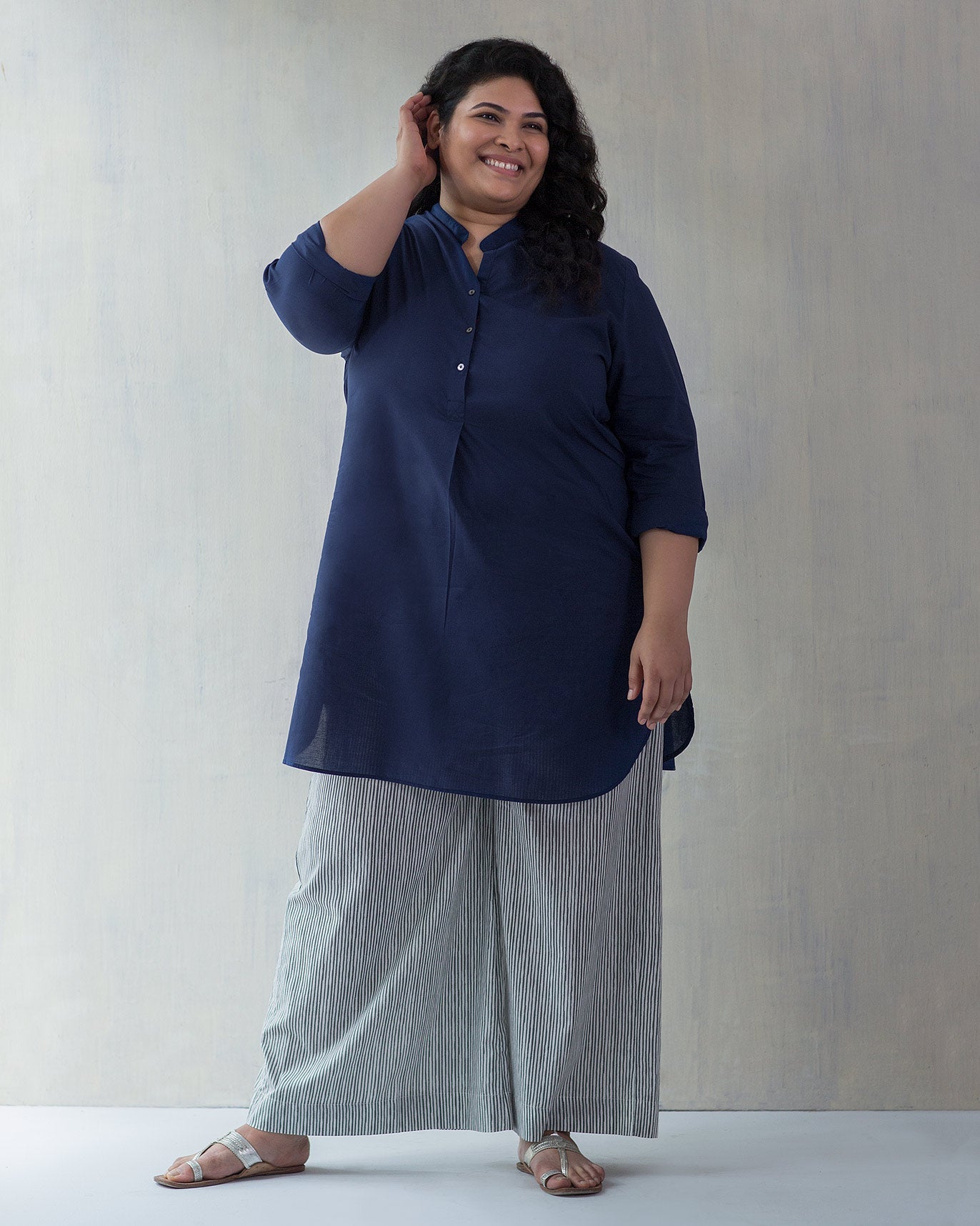 Basic Mid Length Kurta - Navy