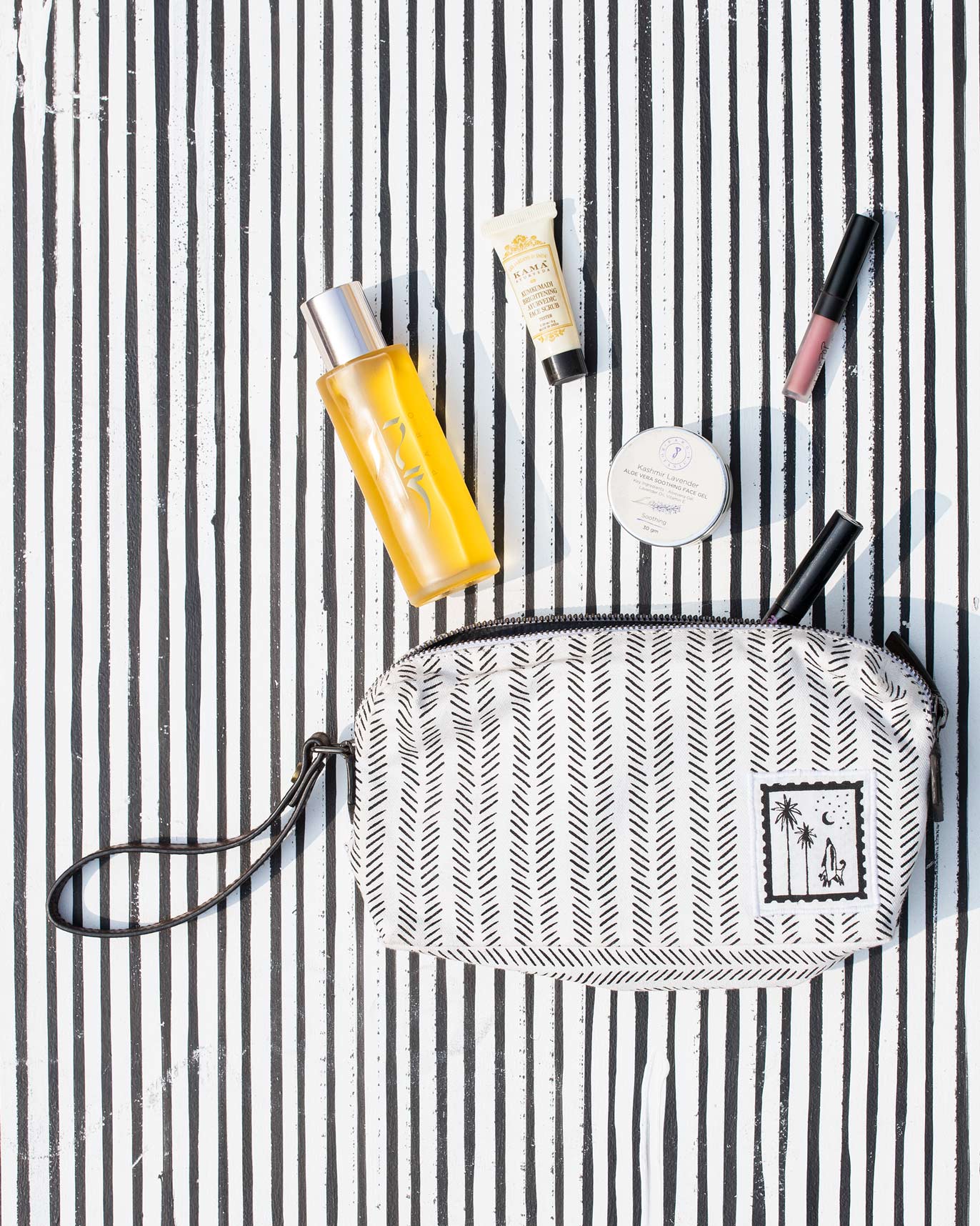Musafir Make-up Pouch - White