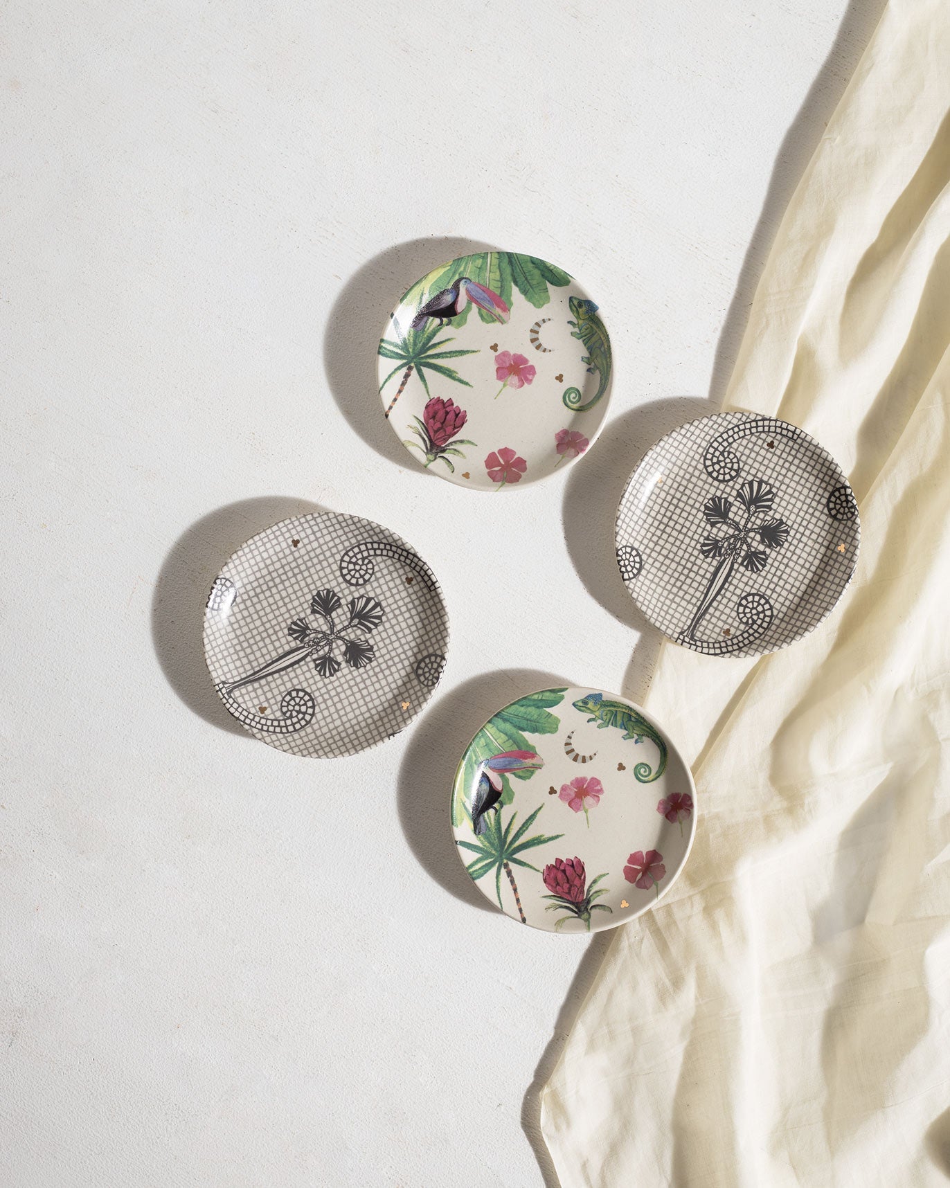 Madagascar Tea Plates (Set of 4)