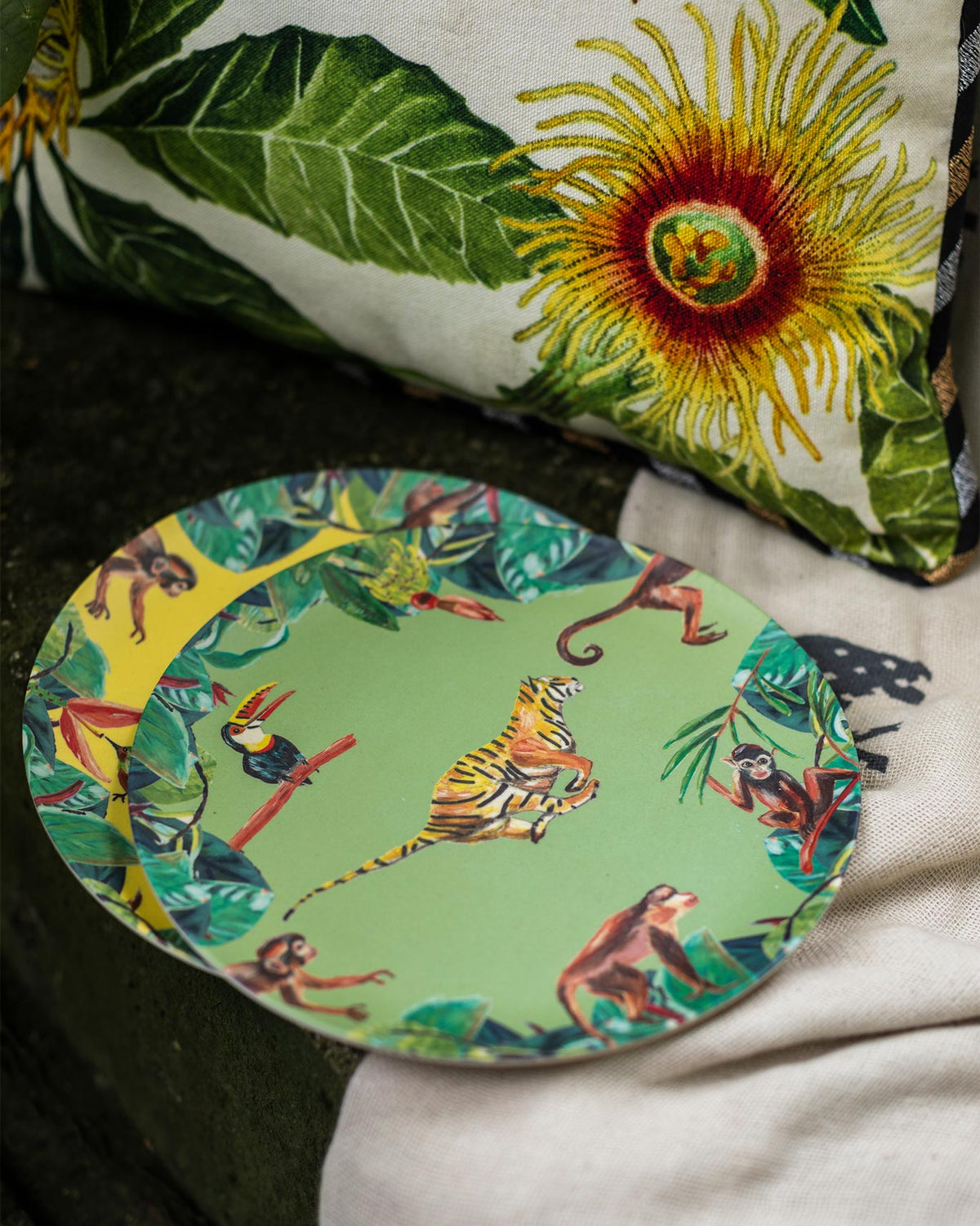 Madagascar Plate - Green