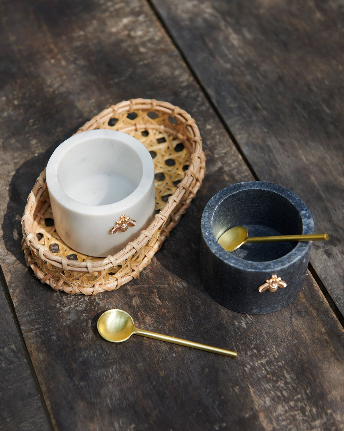 Garo Salt & pepper pots