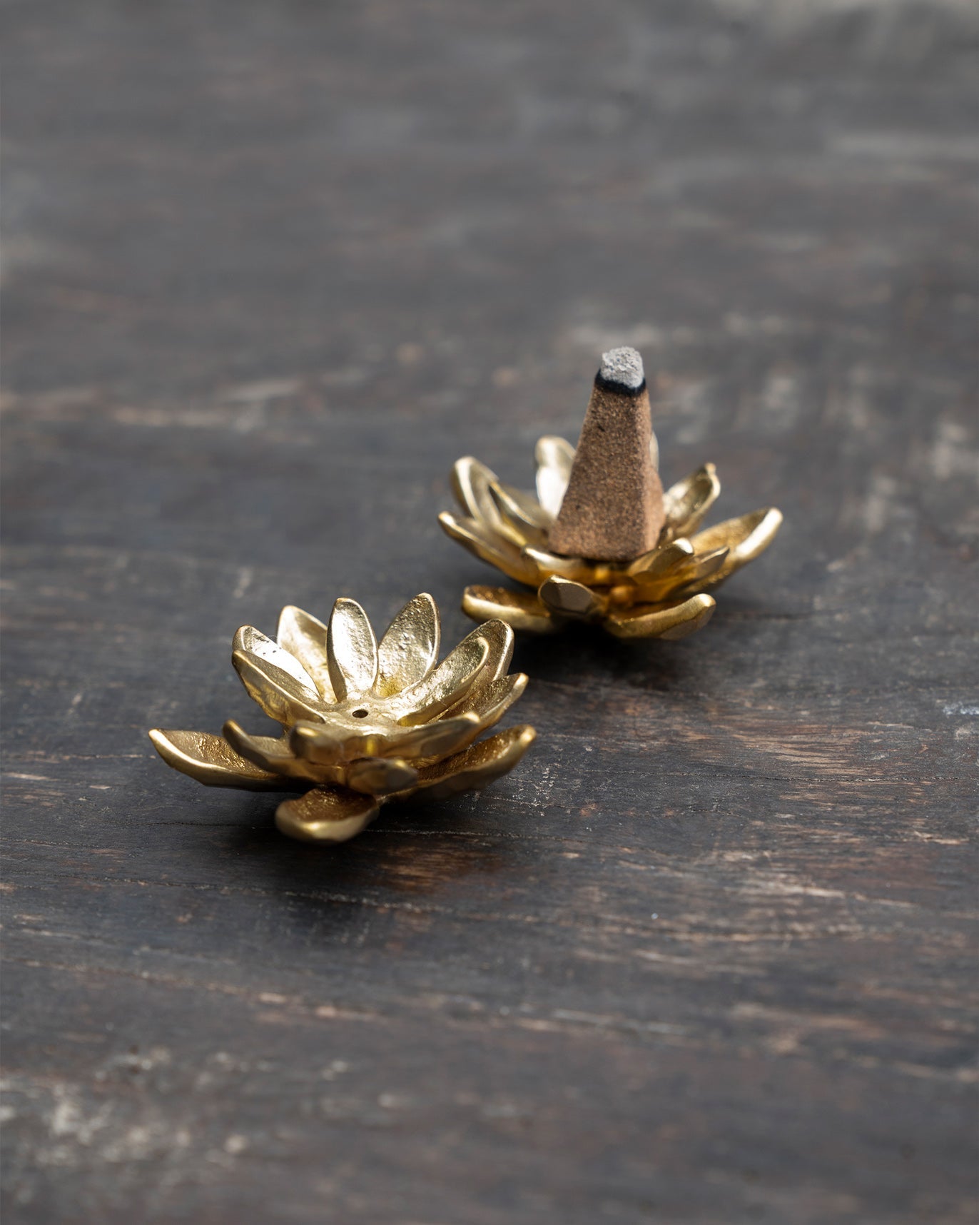 Kamal Incense holder (Set of 2)