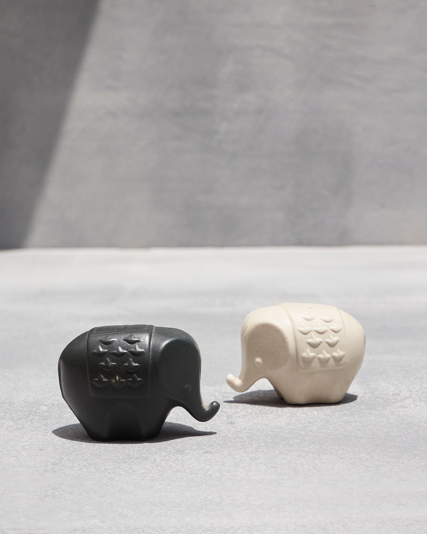 Hathi Salt & Pepper Shaker (Set of 2)