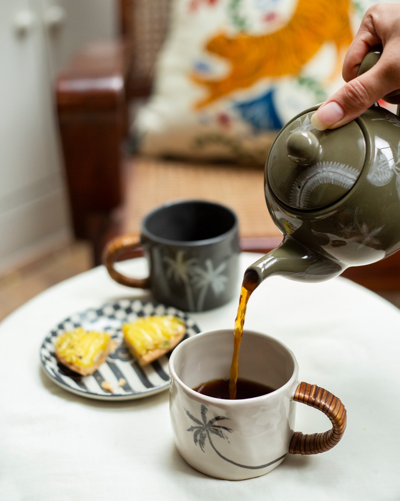 Mandovi Mugs (Set of 2)