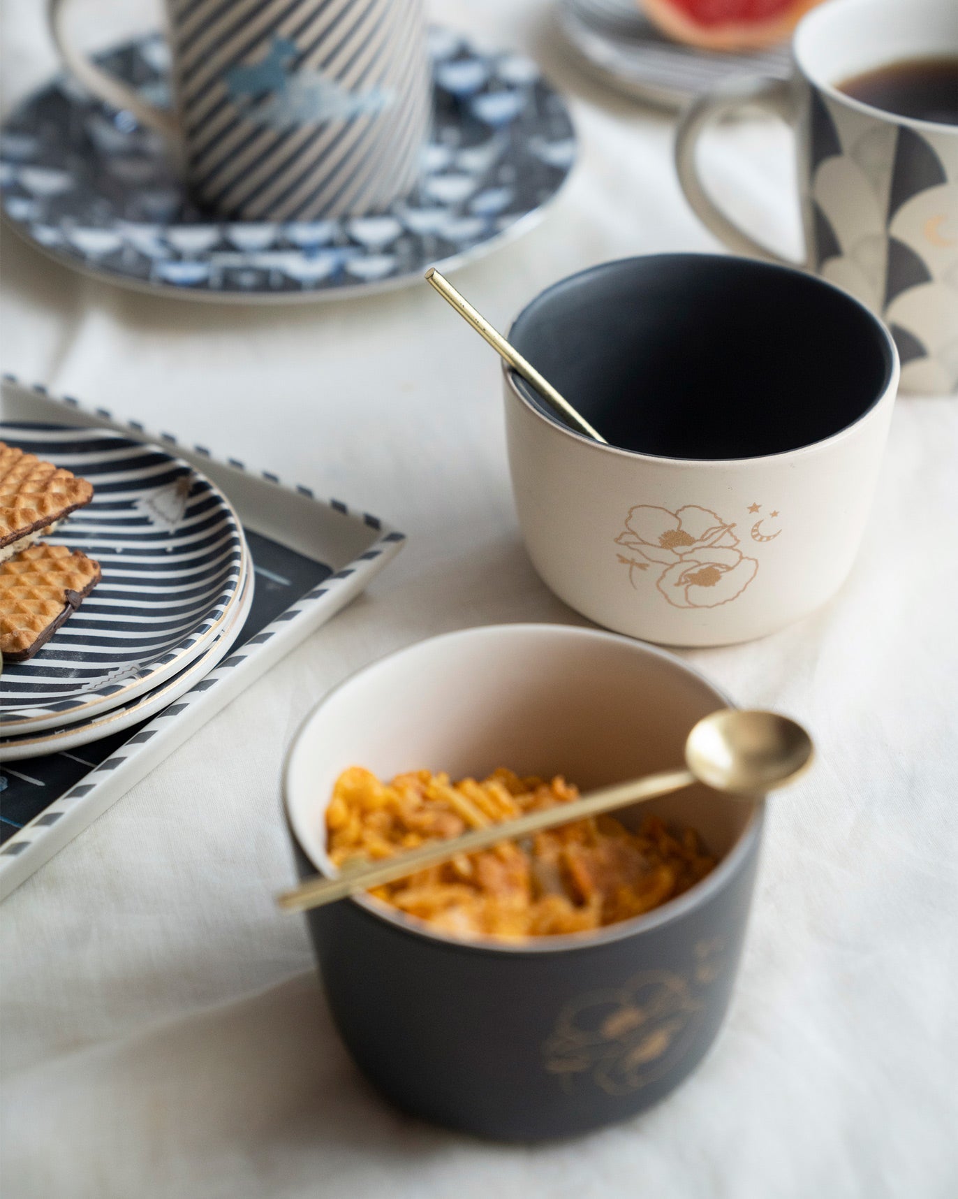 Poppy Bowls with Spoons (Set of 2)