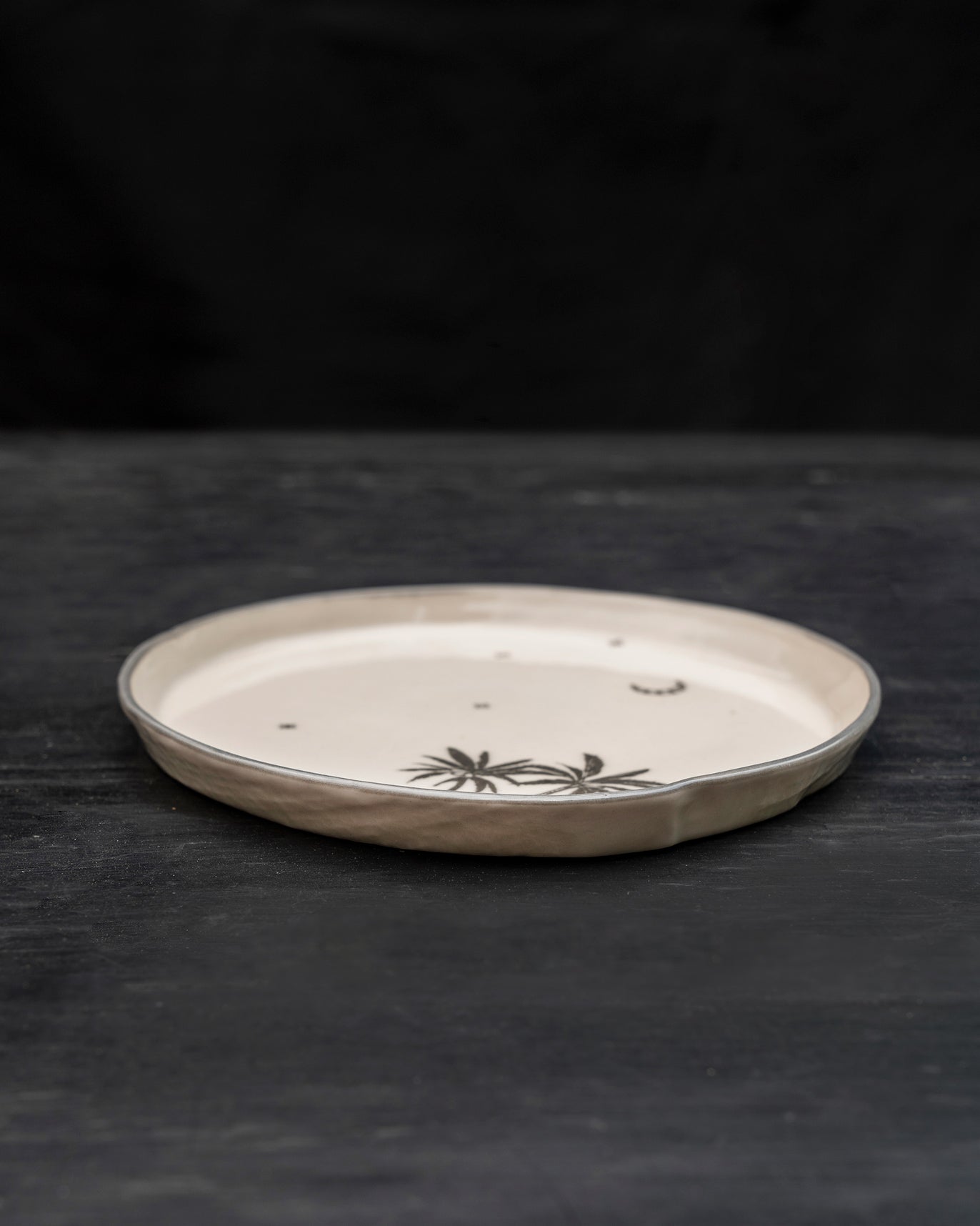 Swaying Palm Desert Plate