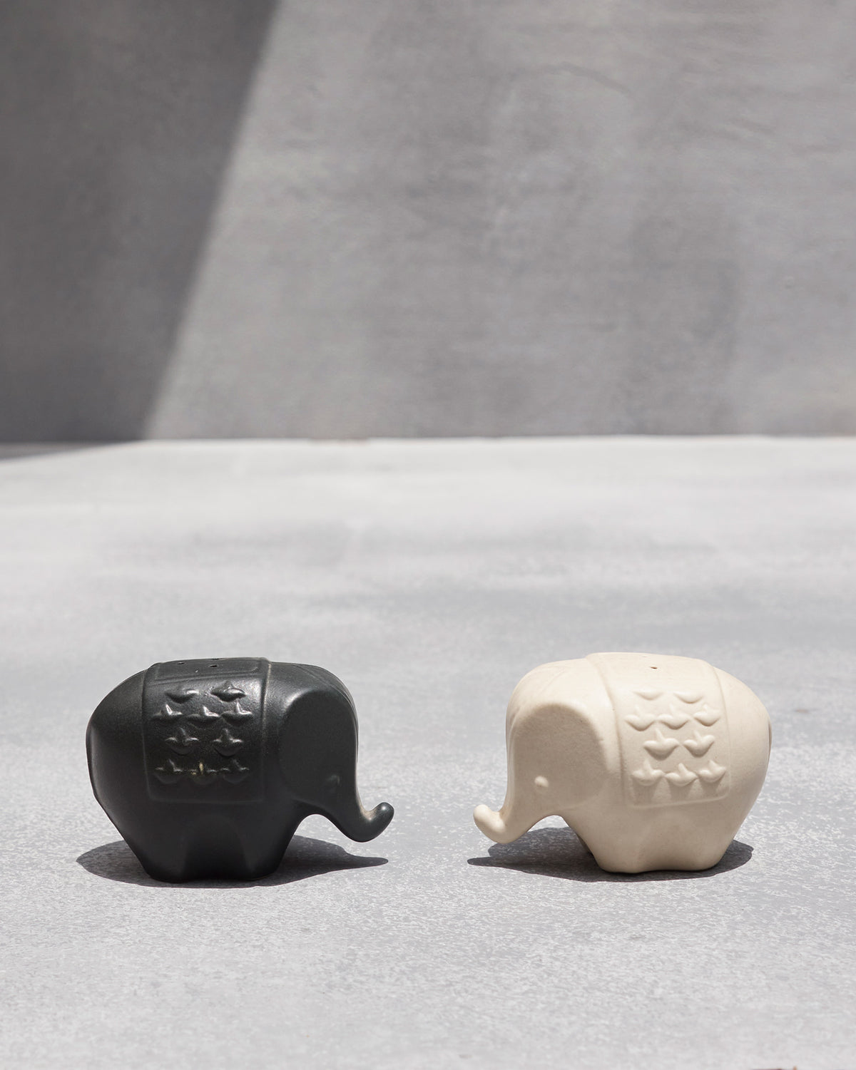 Hathi Salt & Pepper Shaker (Set of 2)