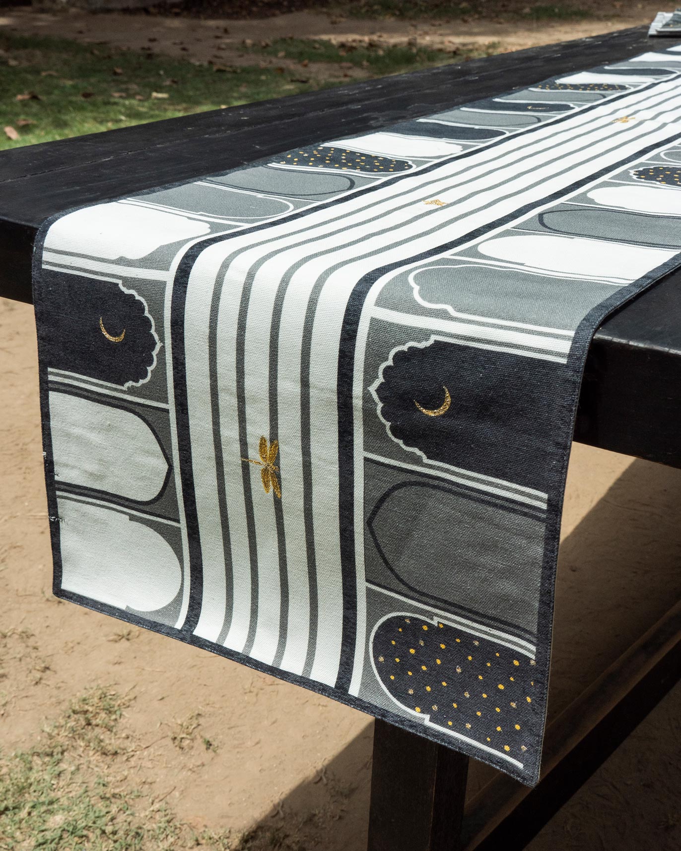 Mehrab Table Runner