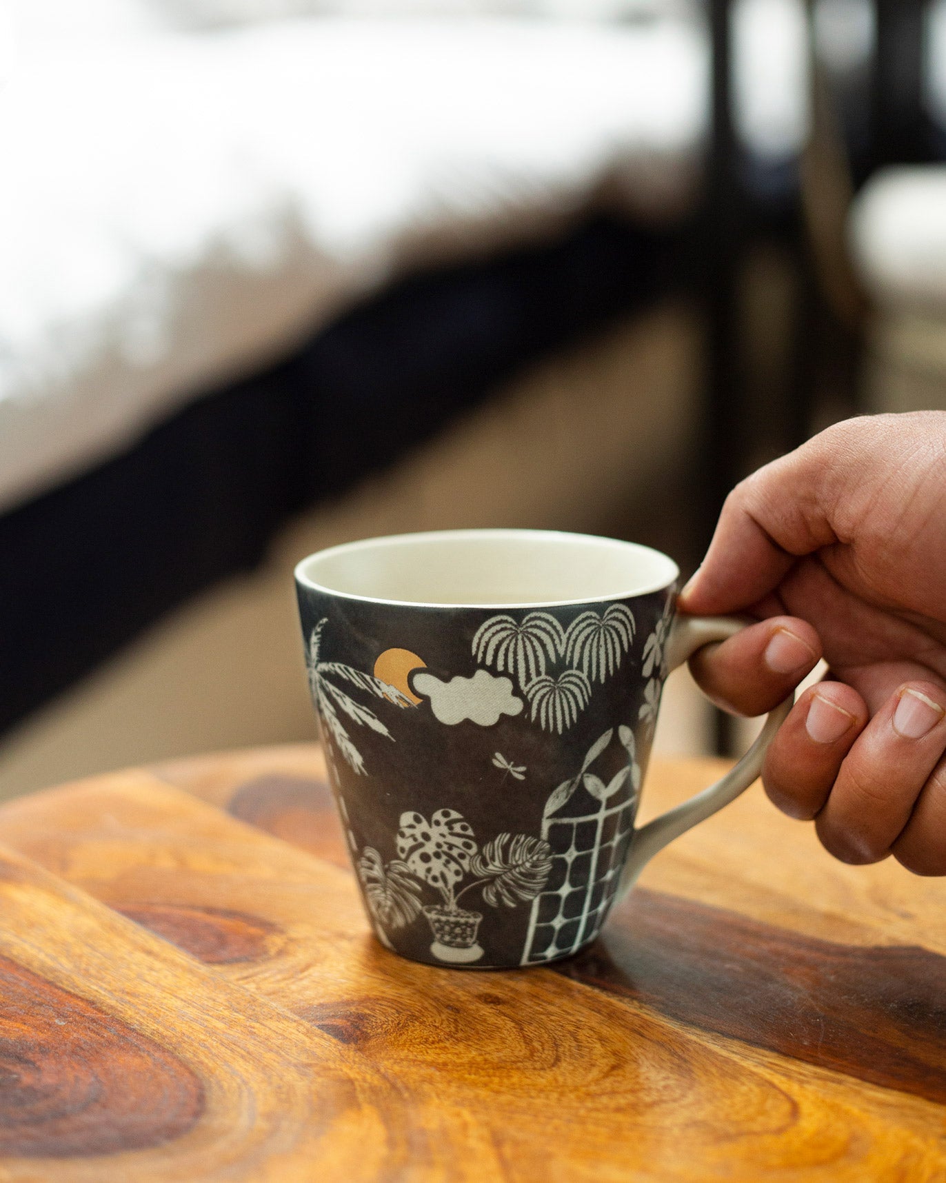 Mandovi Palm Mug - Charcoal