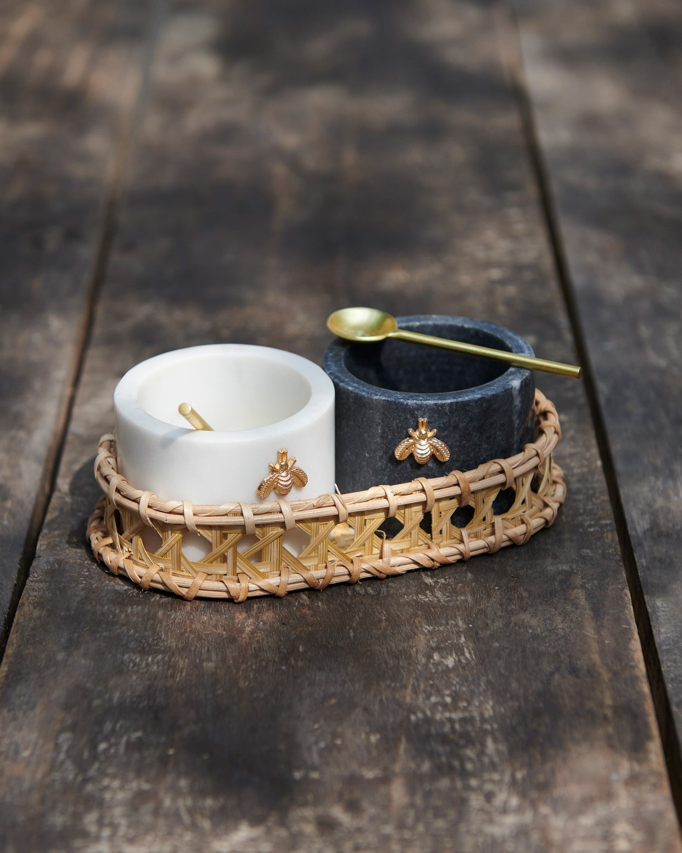 Garo Salt & pepper pots