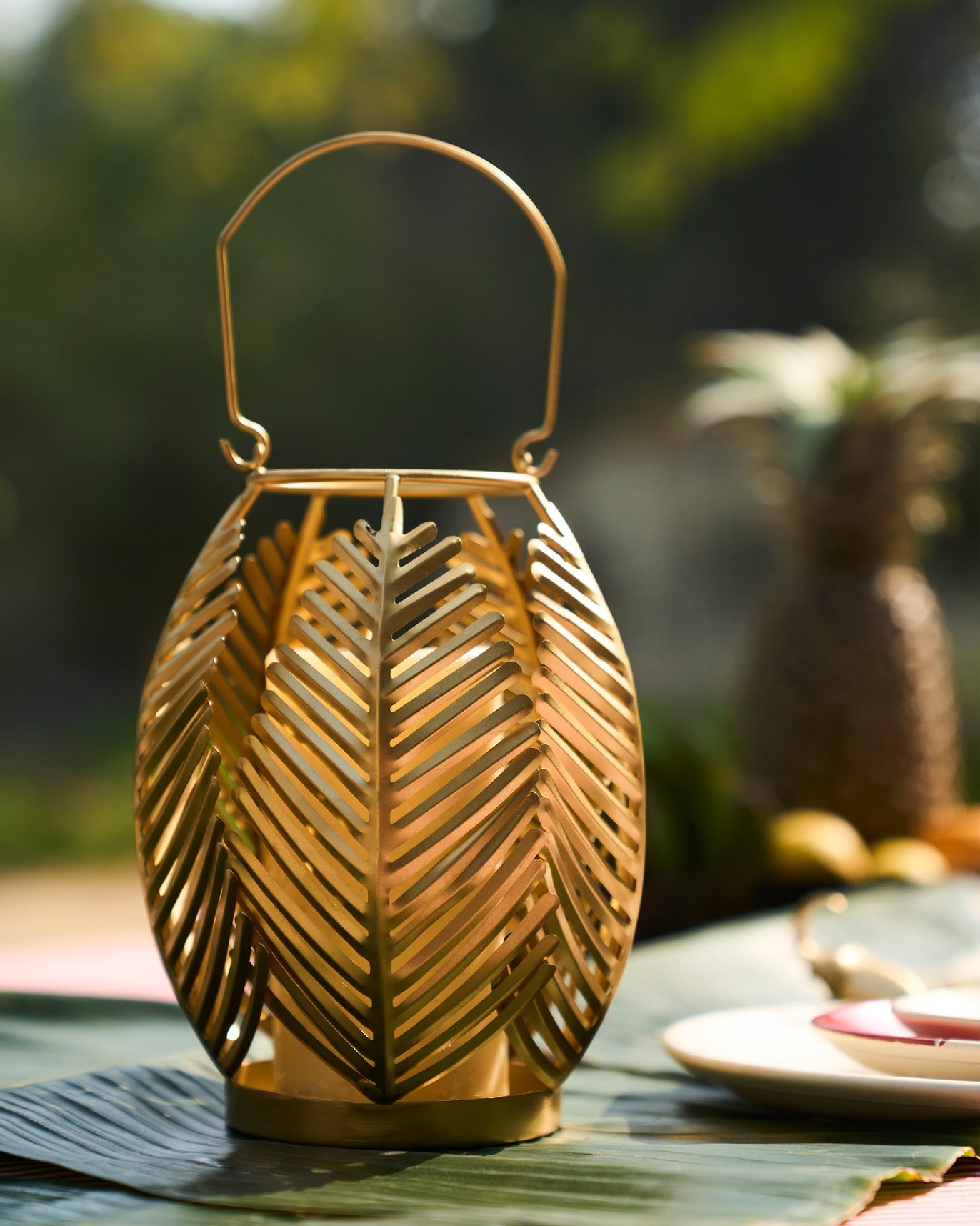 Nazara Palm Lantern