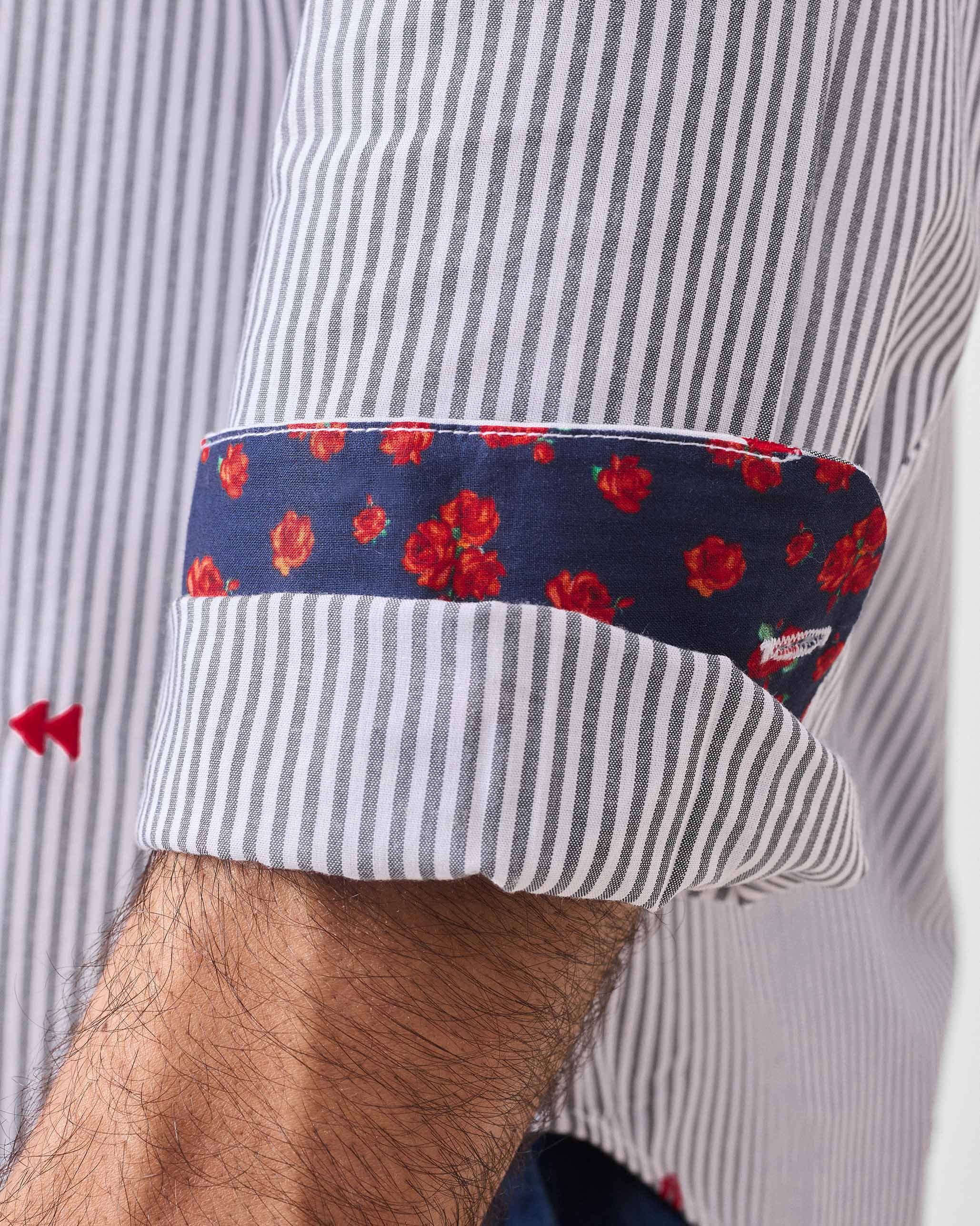 Hakuna Shirt - Red Embroidered