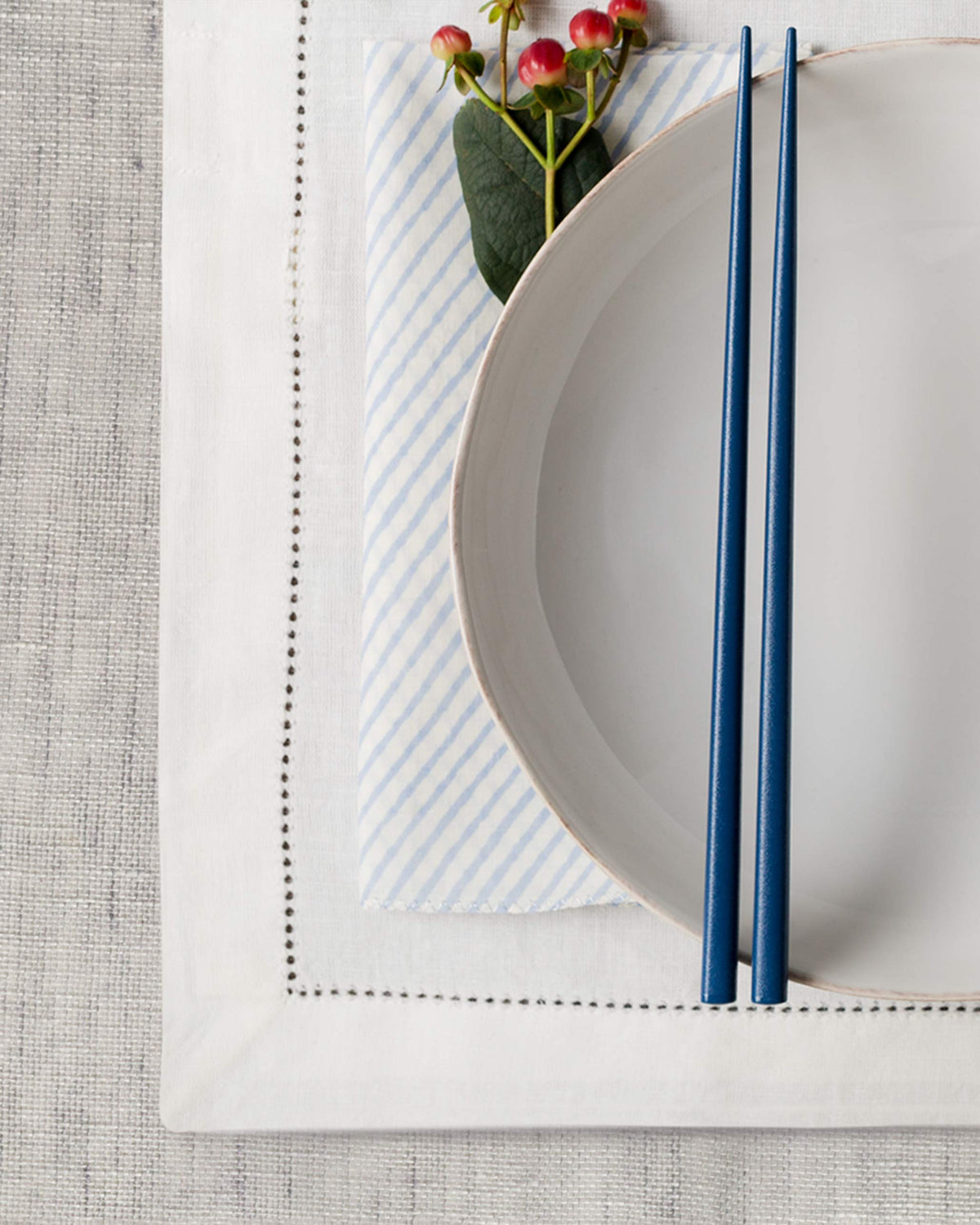 Sakai Placemat (Set of 2) - Ivory & Dark grey
