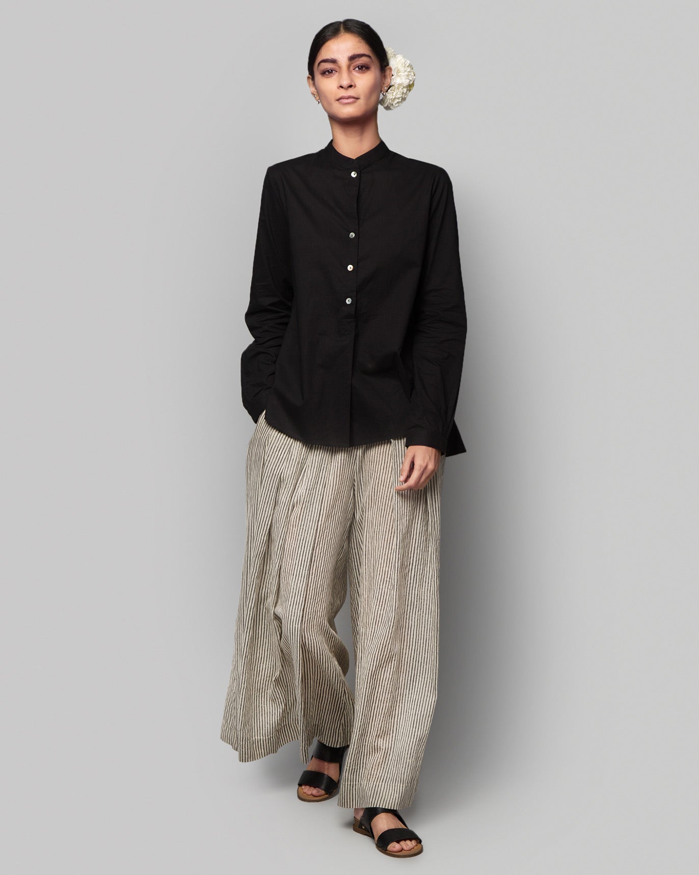 Adri Mandarin Top - Black