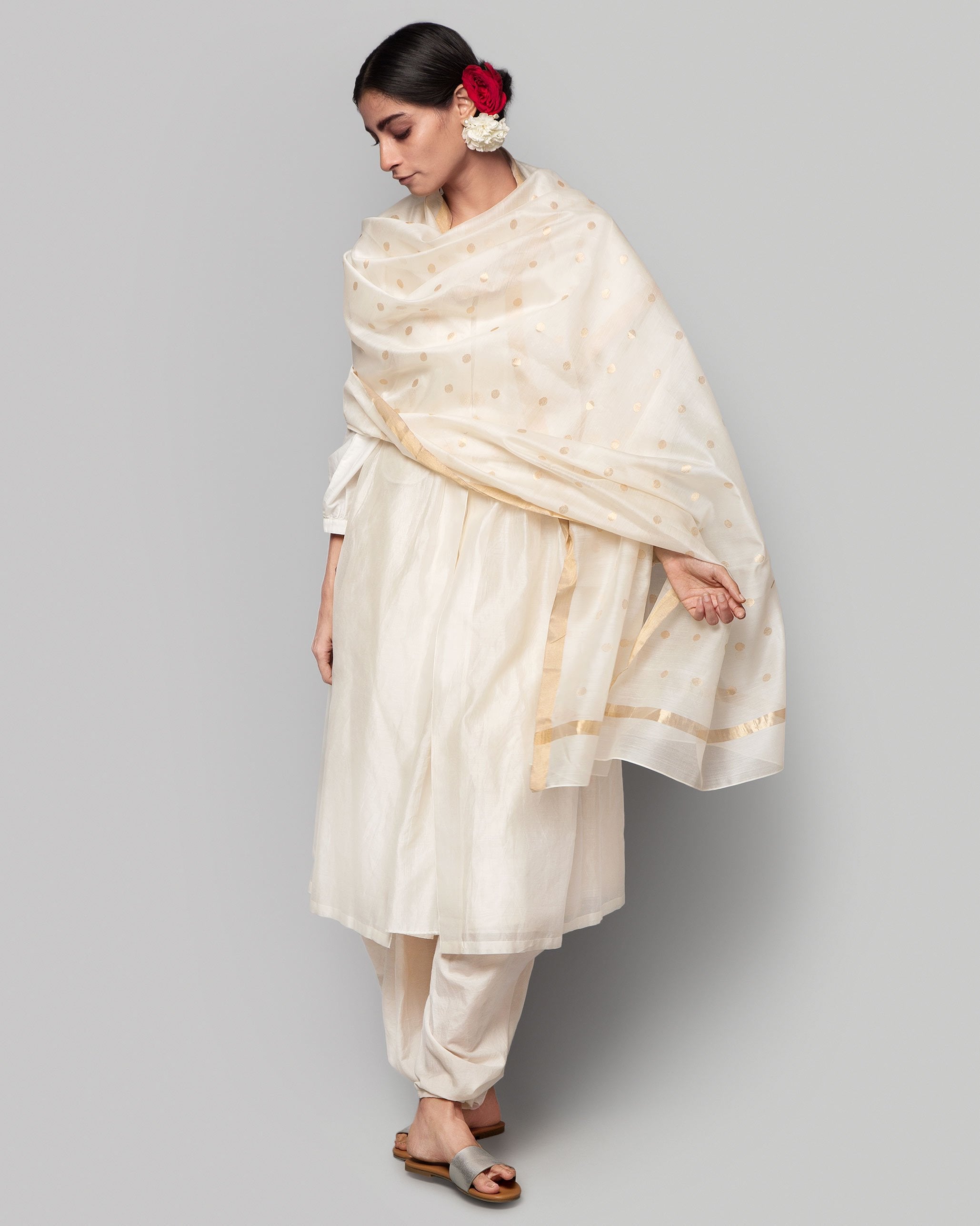 Neela Chanderi Dupatta