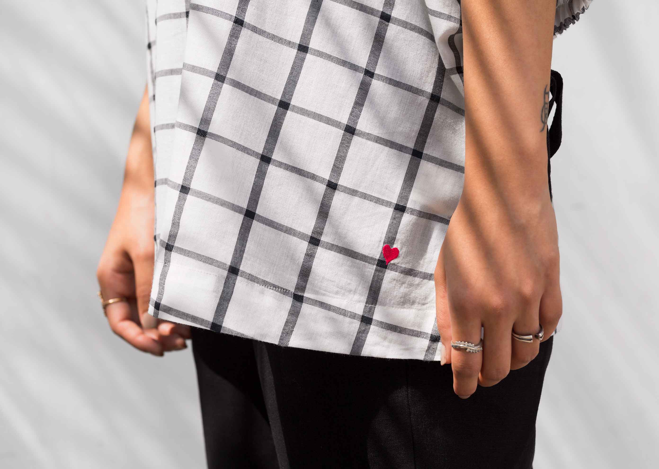 Sleeve Tie Check Top