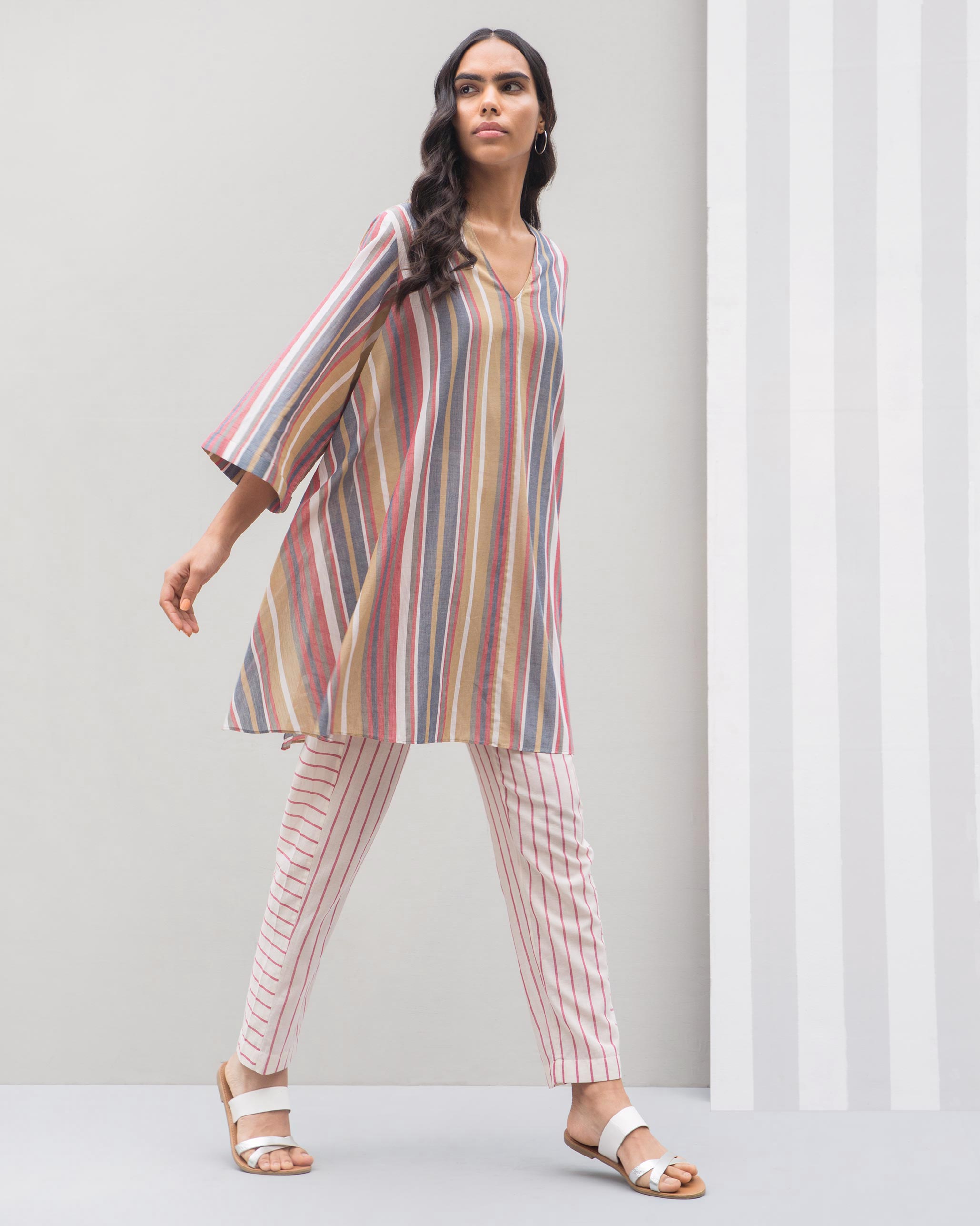 Back Slit Stripe Kurta