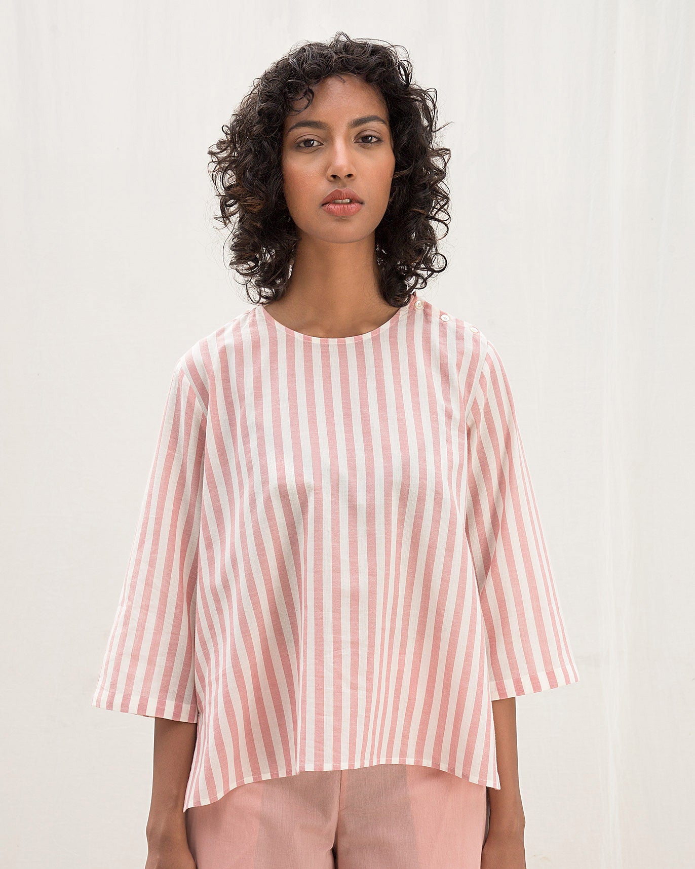 Curved Stripe Hem Top - Pink