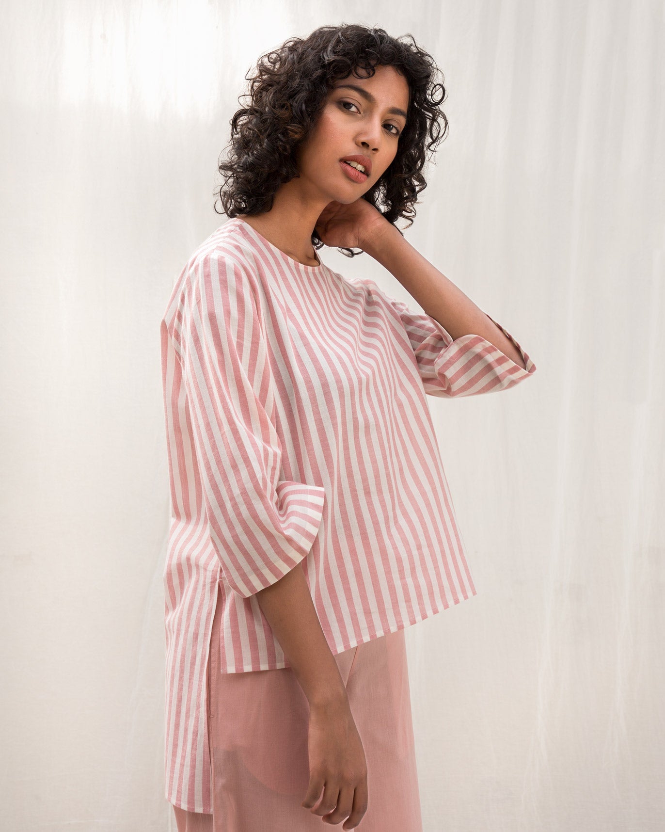 Curved Stripe Hem Top - Pink