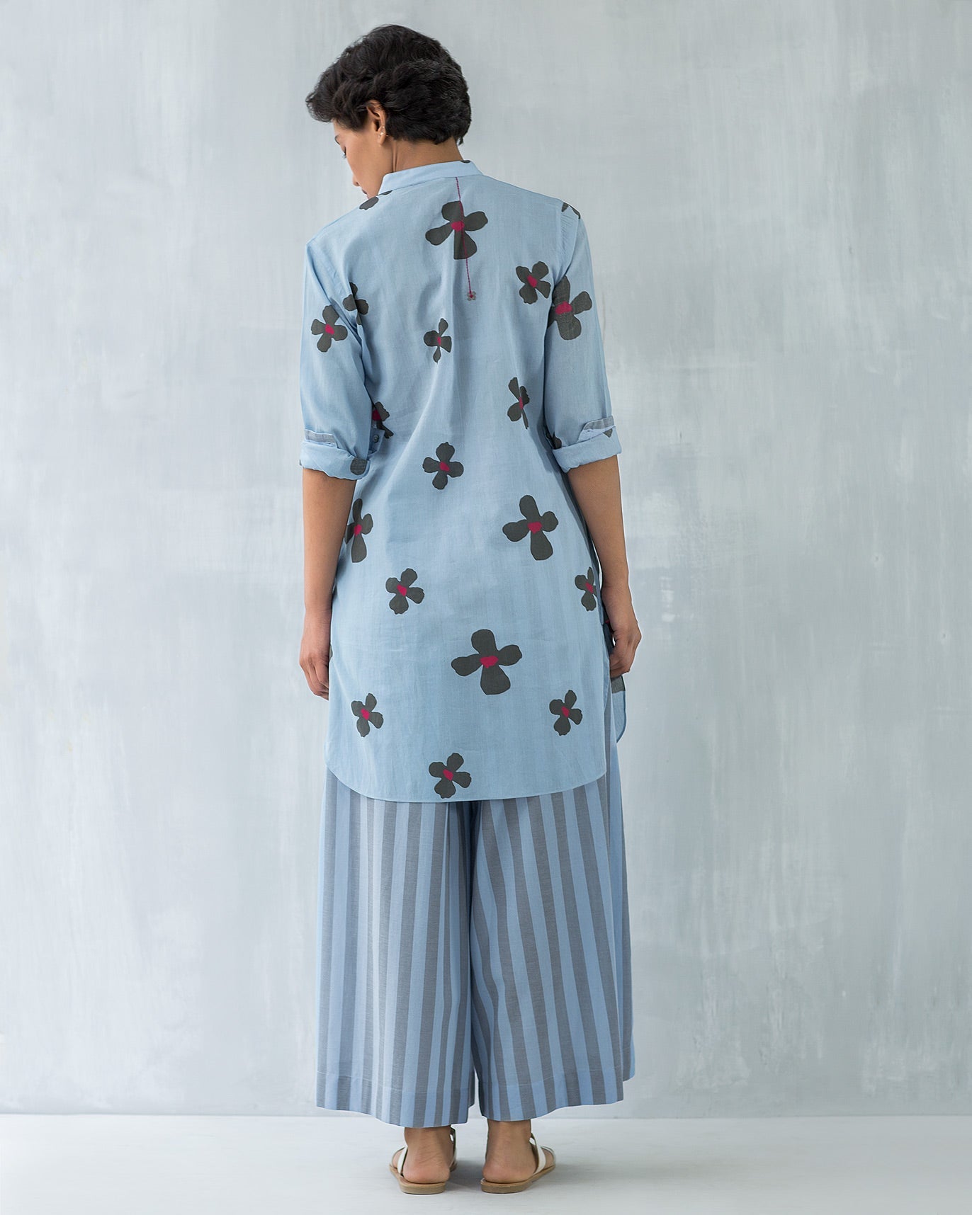 Basic Mid-Length Floral Kurta - Blue