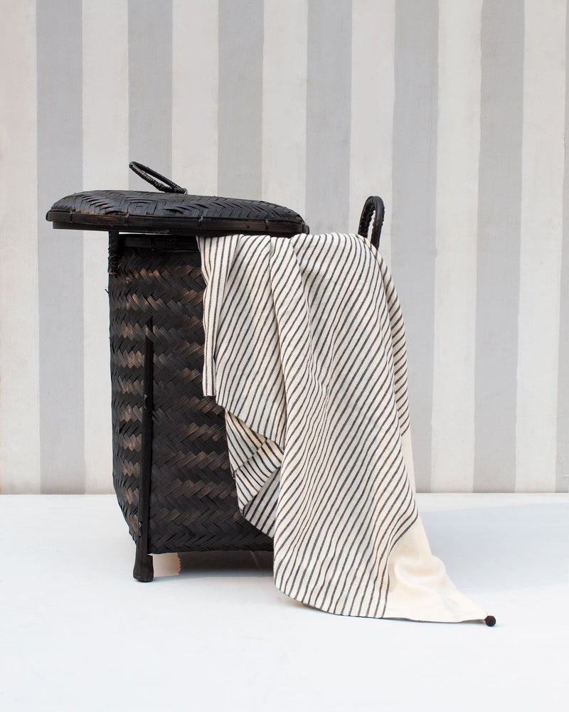 Stripe Beach Throw - Black on White