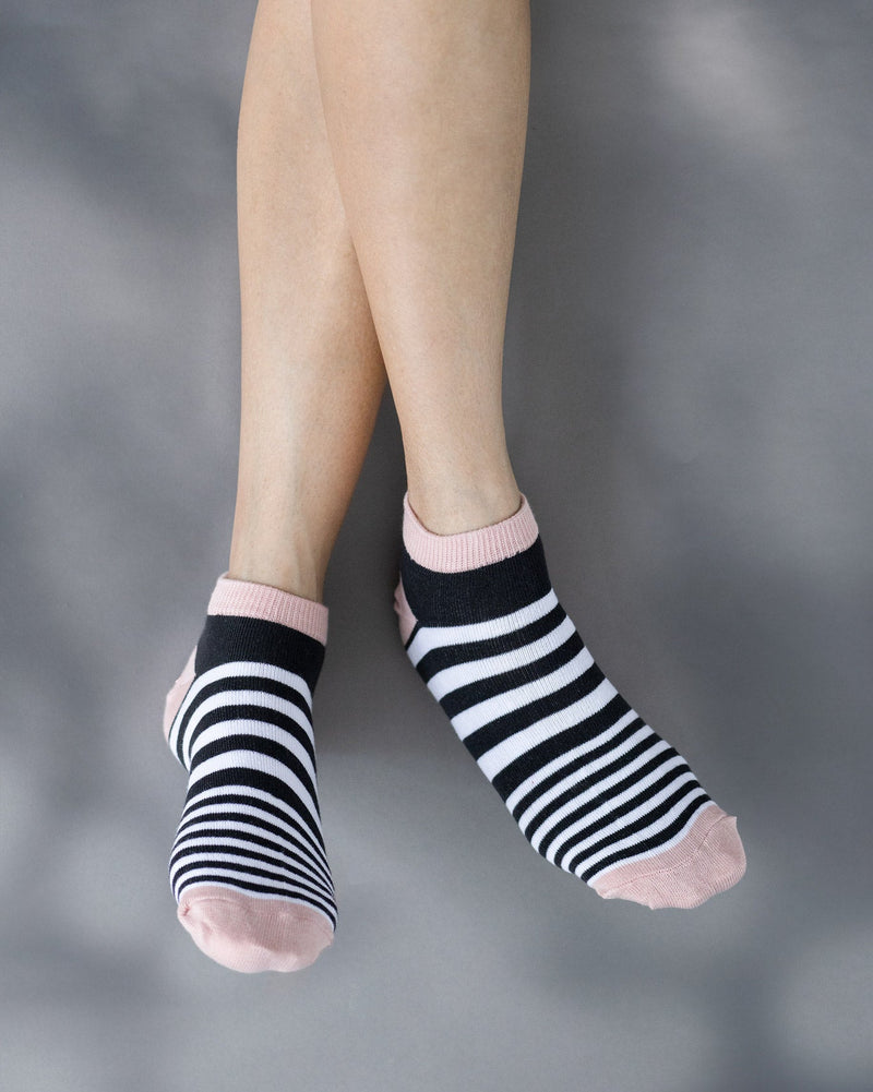 Narrow Stripe Socks - Black & Pink
