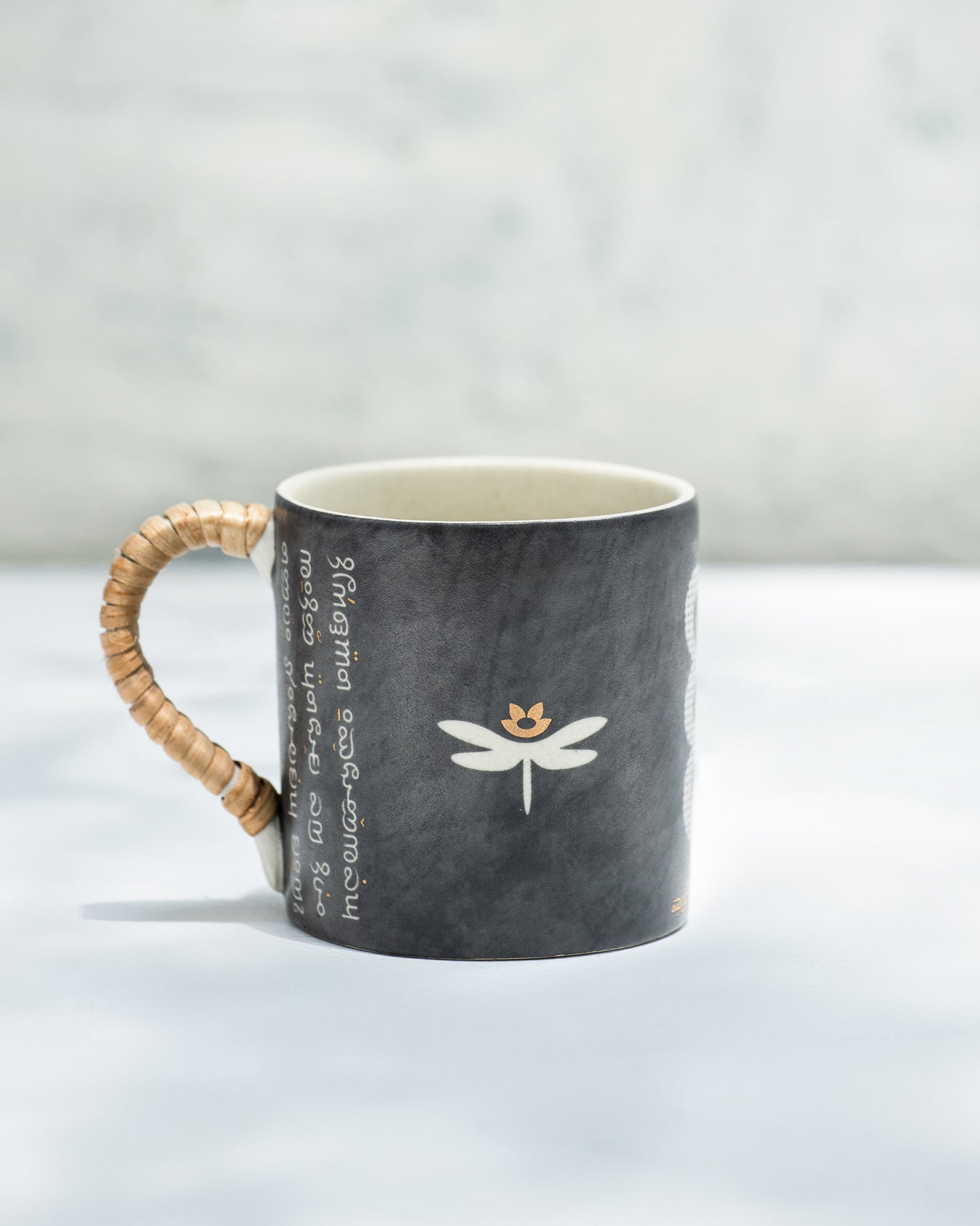 Flowerfly Straight Mug