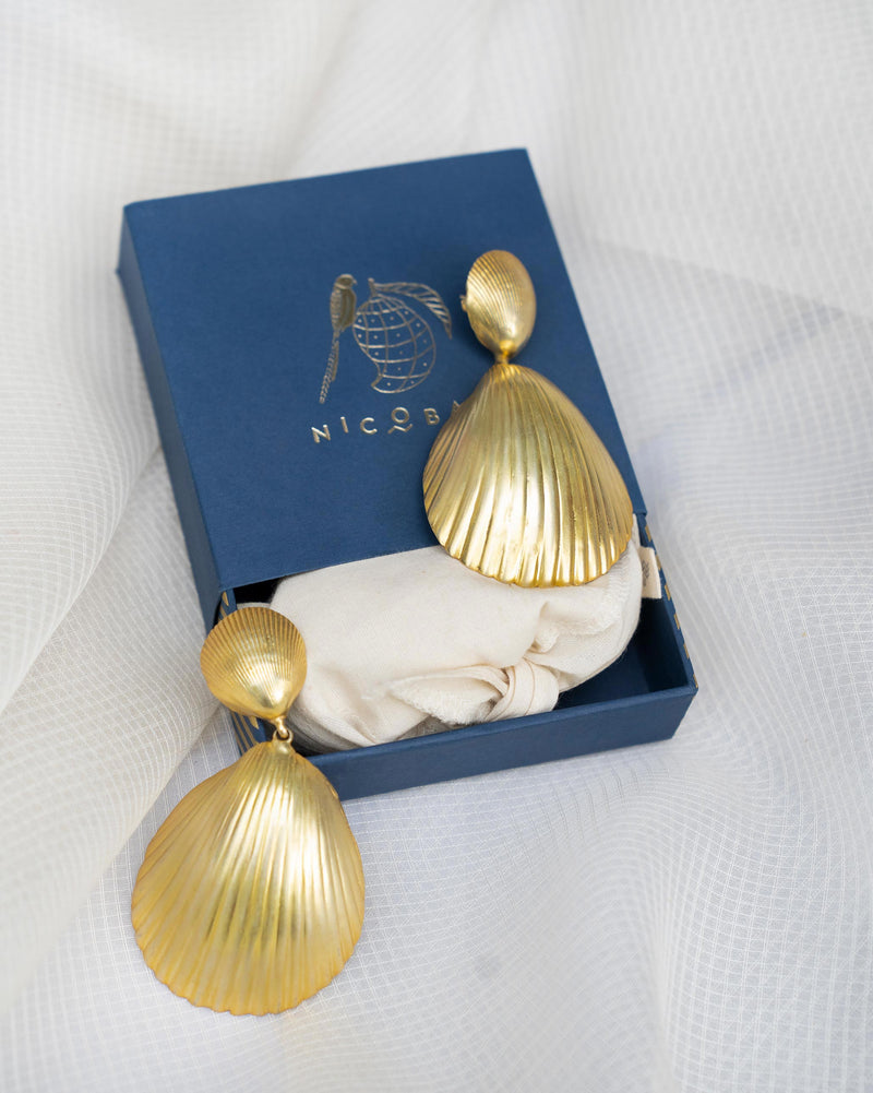 Fan Shell Earrings - Gold