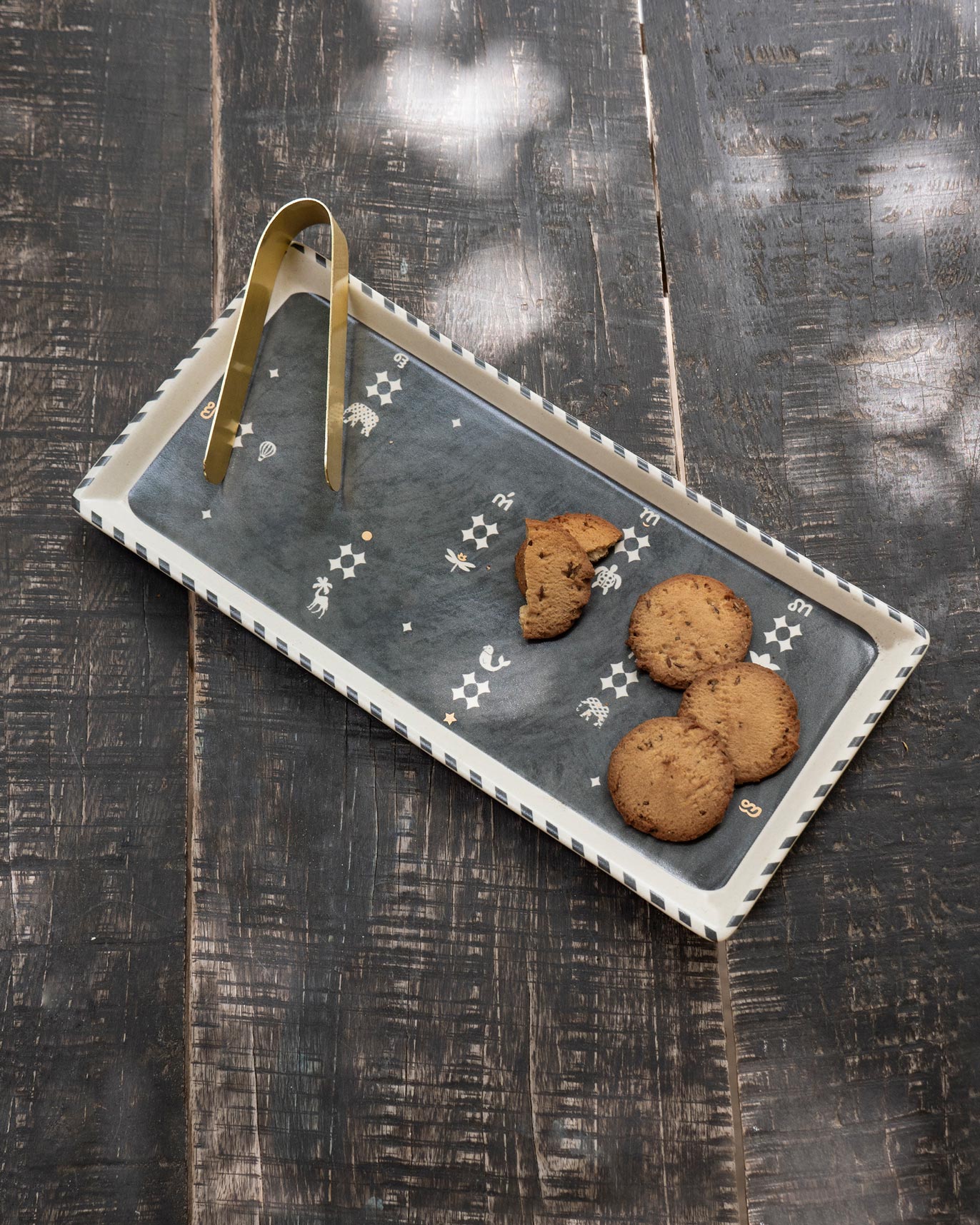 Nizara Cookie Tray with Tong