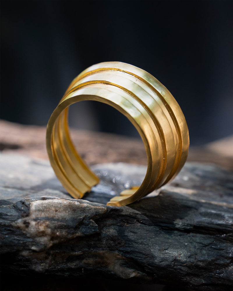 Ridge Bangle - Gold