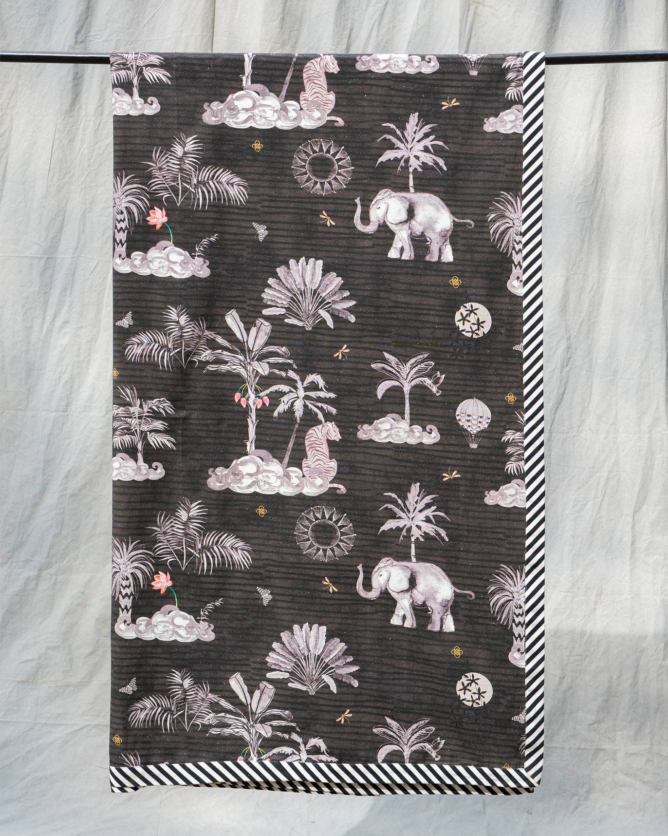 Kangra Bed Cover - Queen