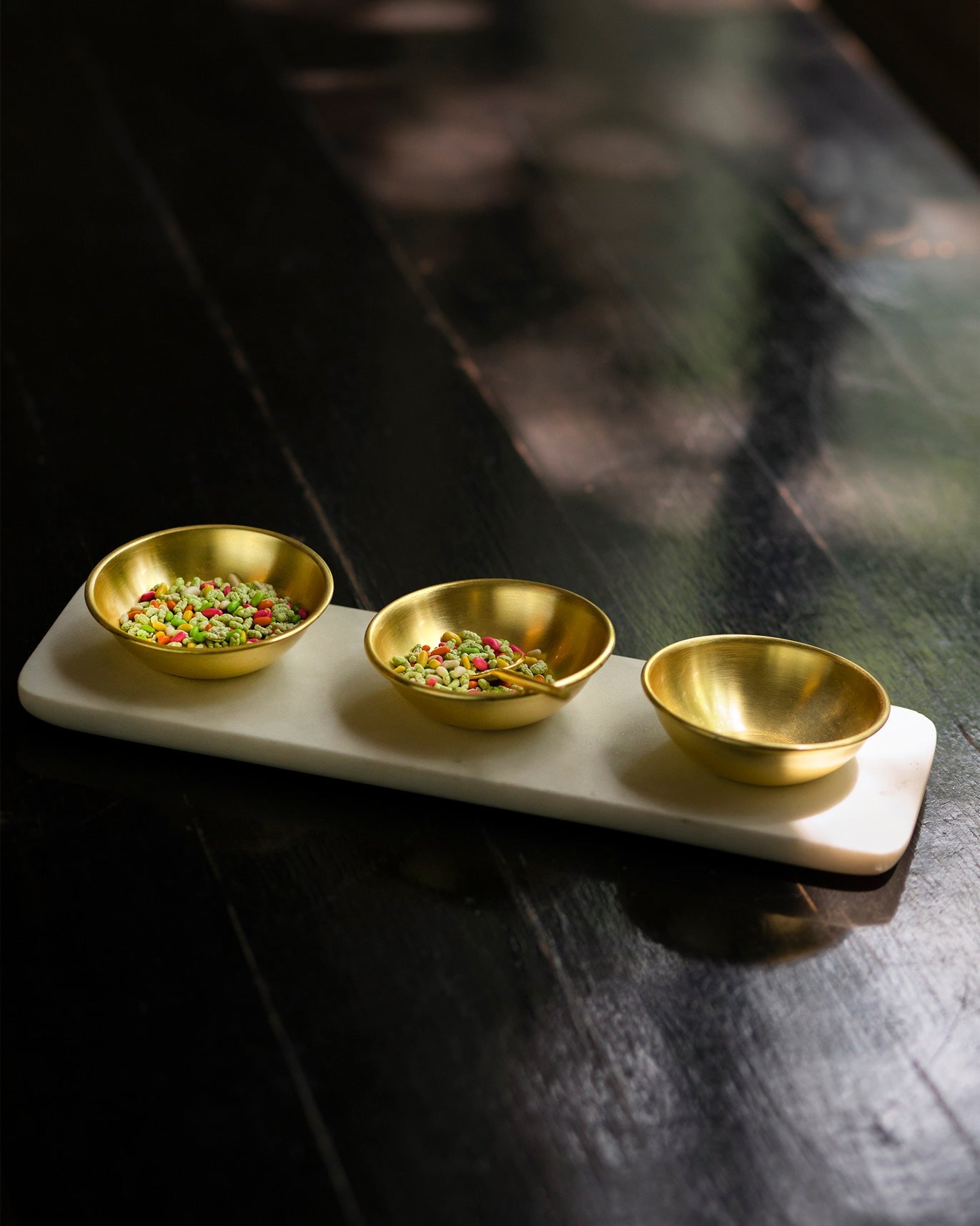 Dariya Tray Set