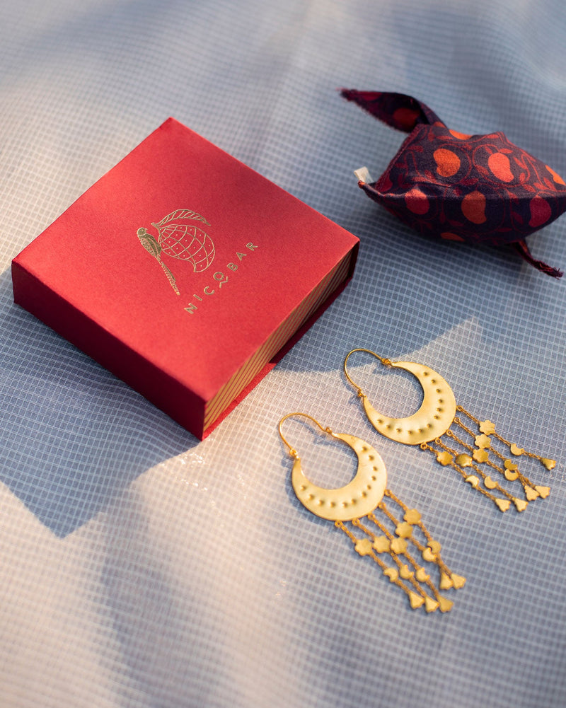 Chaand Sitara Earrings - Gold