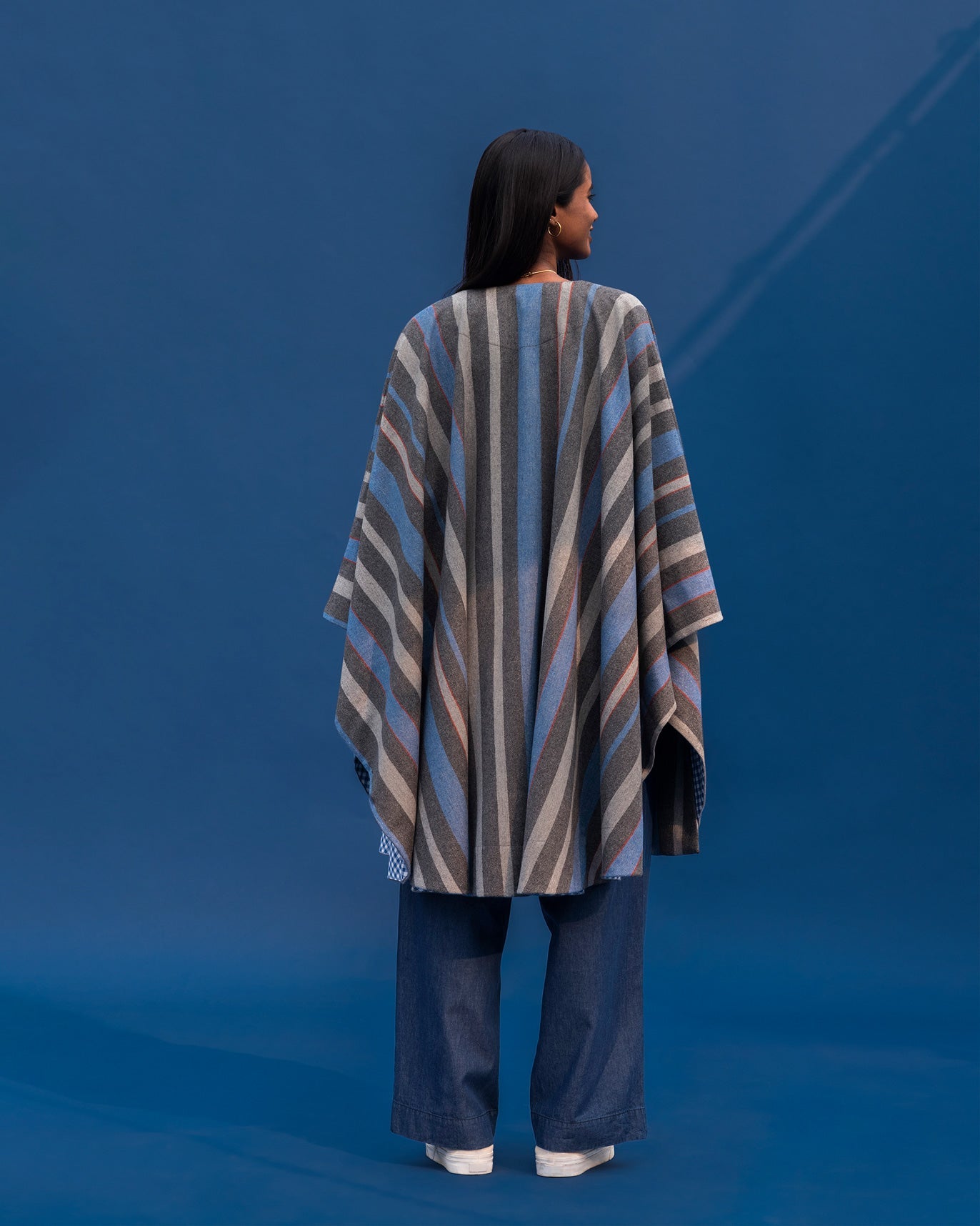 Woolen Cape - Grey and Blue