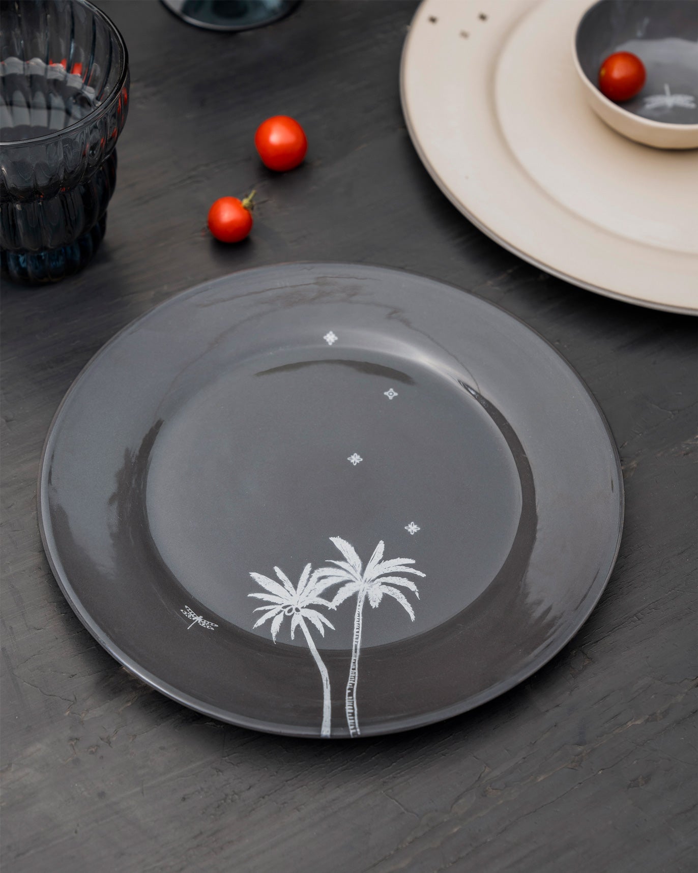 Swaying Palm Quarter Plate - Charcoal